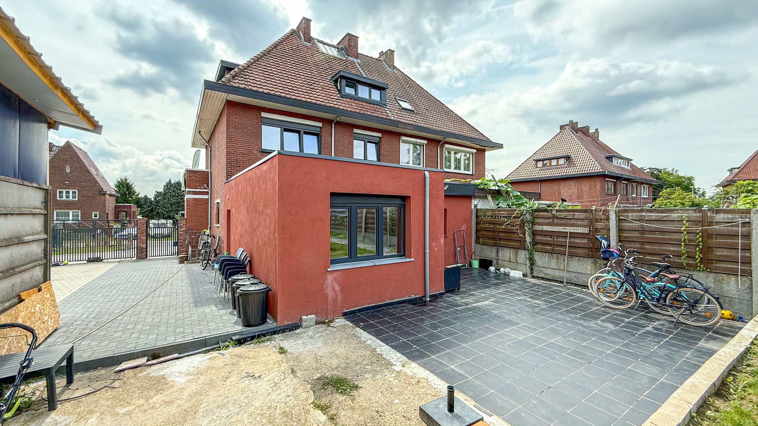 Woning met handelsruimte en 203 m² woonopp. te Houthalen! foto 41