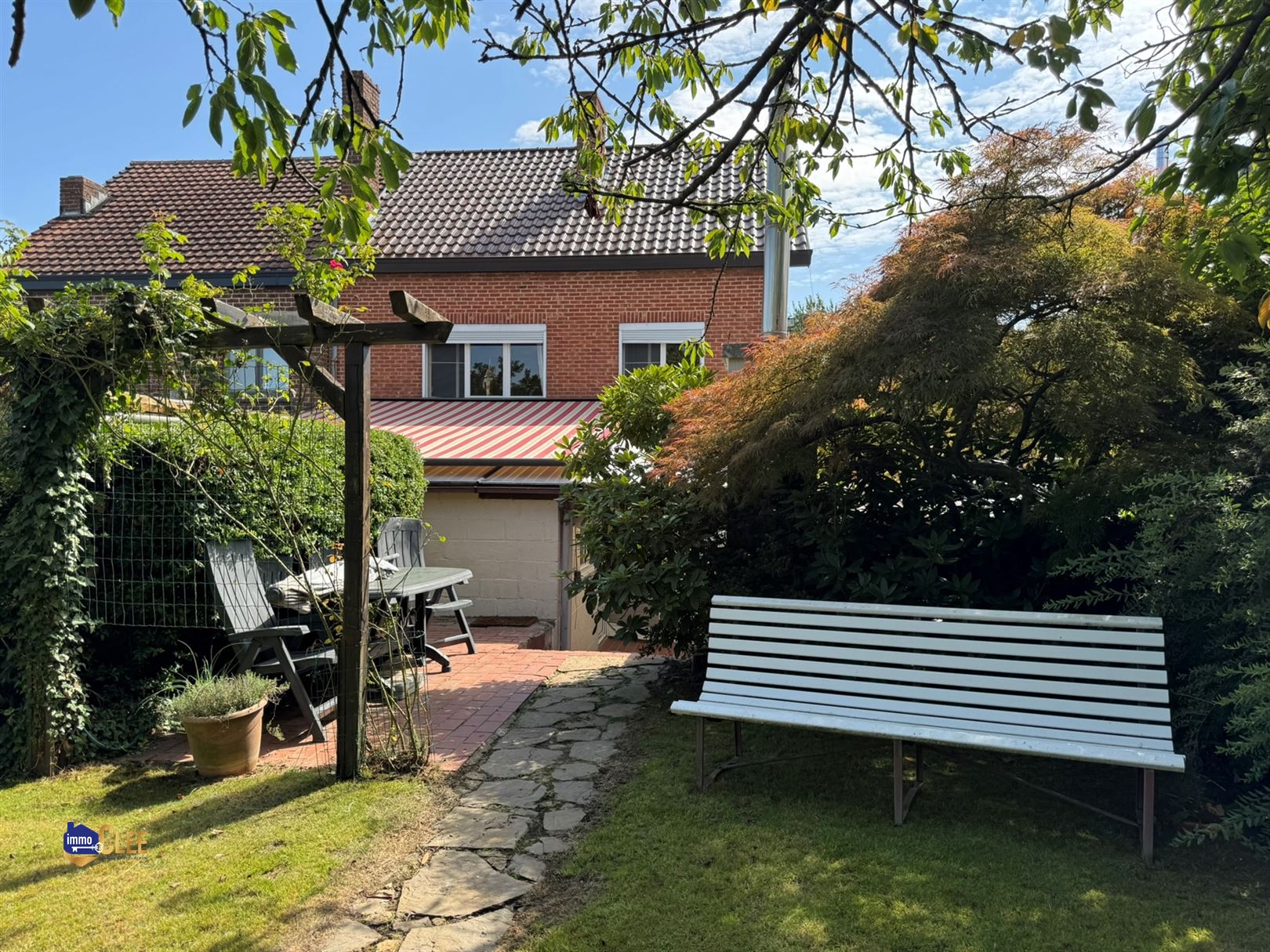 Charmante gezinswoning met veel potentieel in Montenaken foto 22