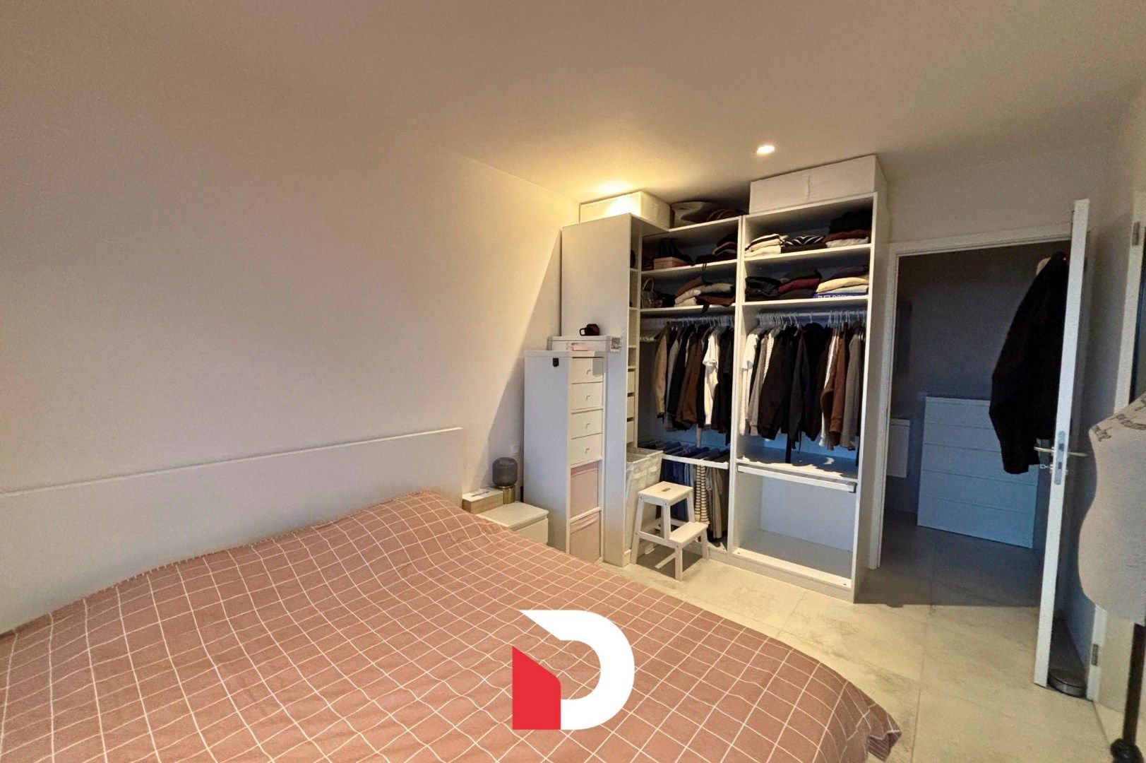 Modern appartement met ruim terras en 1 slaapkamer foto 11