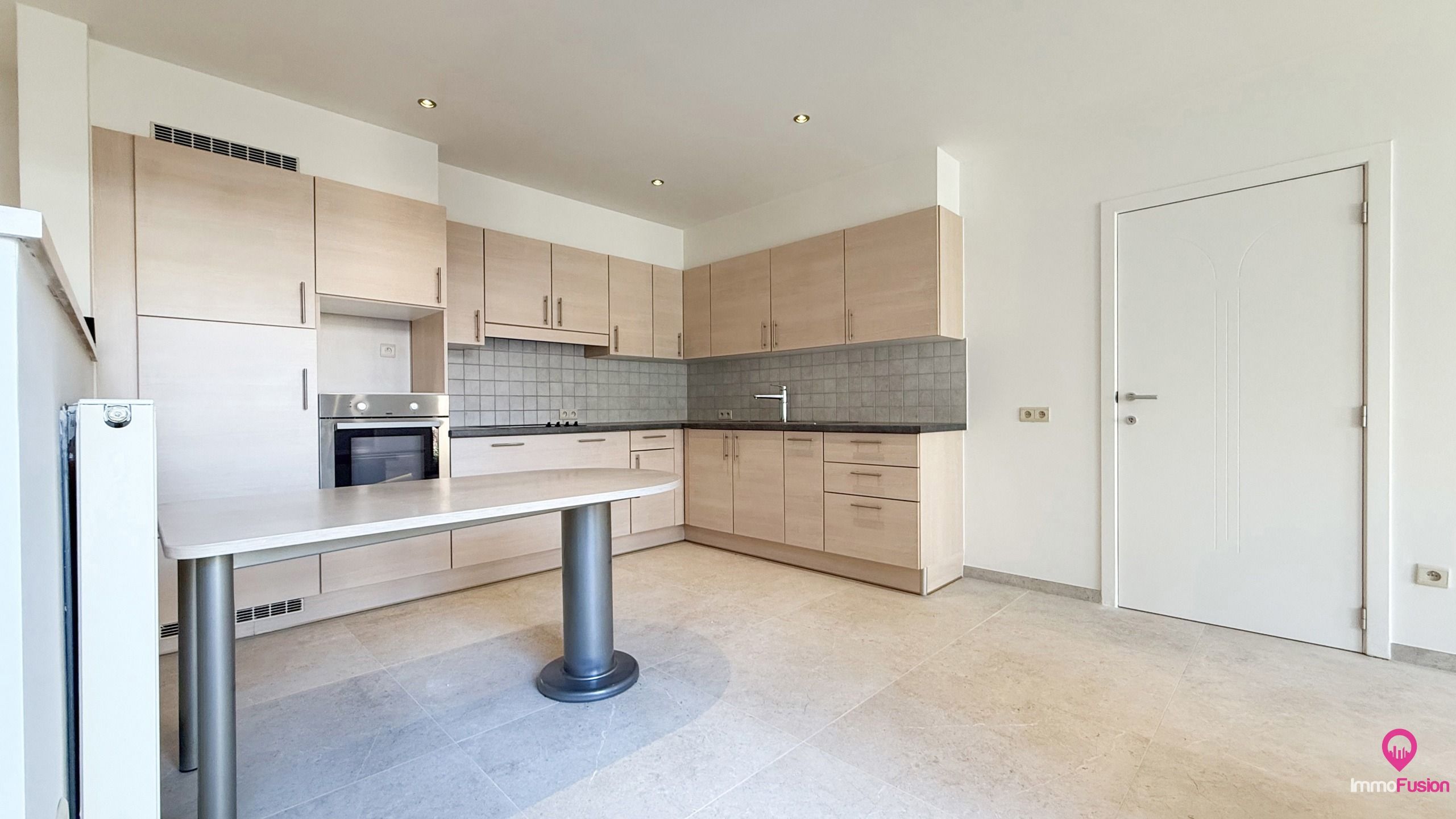 Ruim gelijkvloers appartement met tuin & garage in Beringen! foto 13