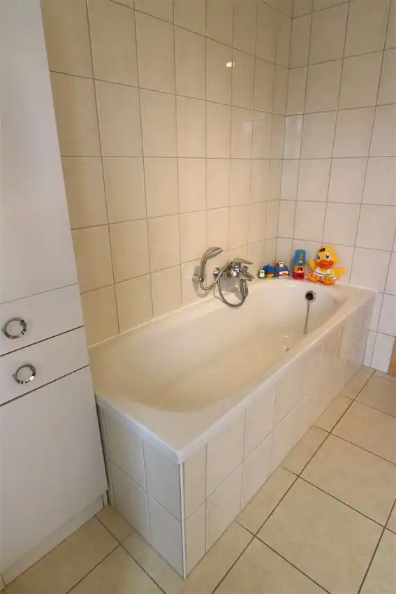Moderne driegevelwoning met 3 slpk en tuin op rustige locatie foto 11