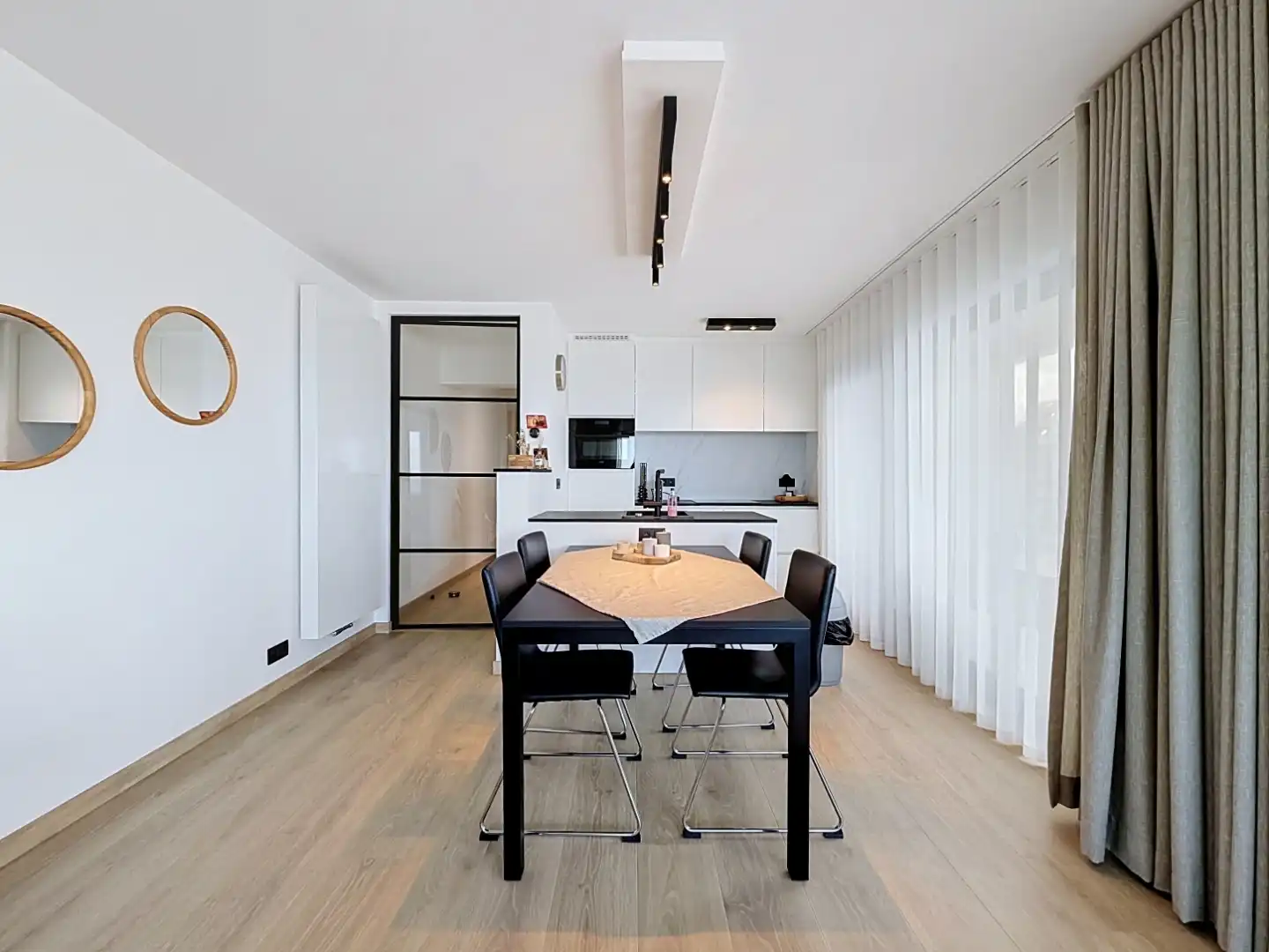 Ruim hoekappartement met met frontaal zeezicht te Nieuwpoort-Bad foto 5