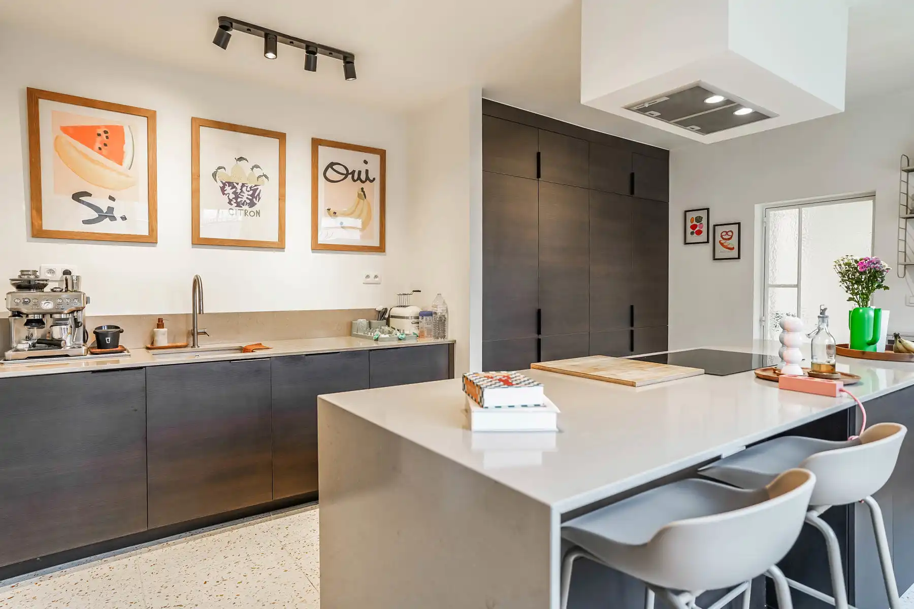 Knappe, instapklare halfopen bebouwing nabij het centrum van Breendonk foto 10