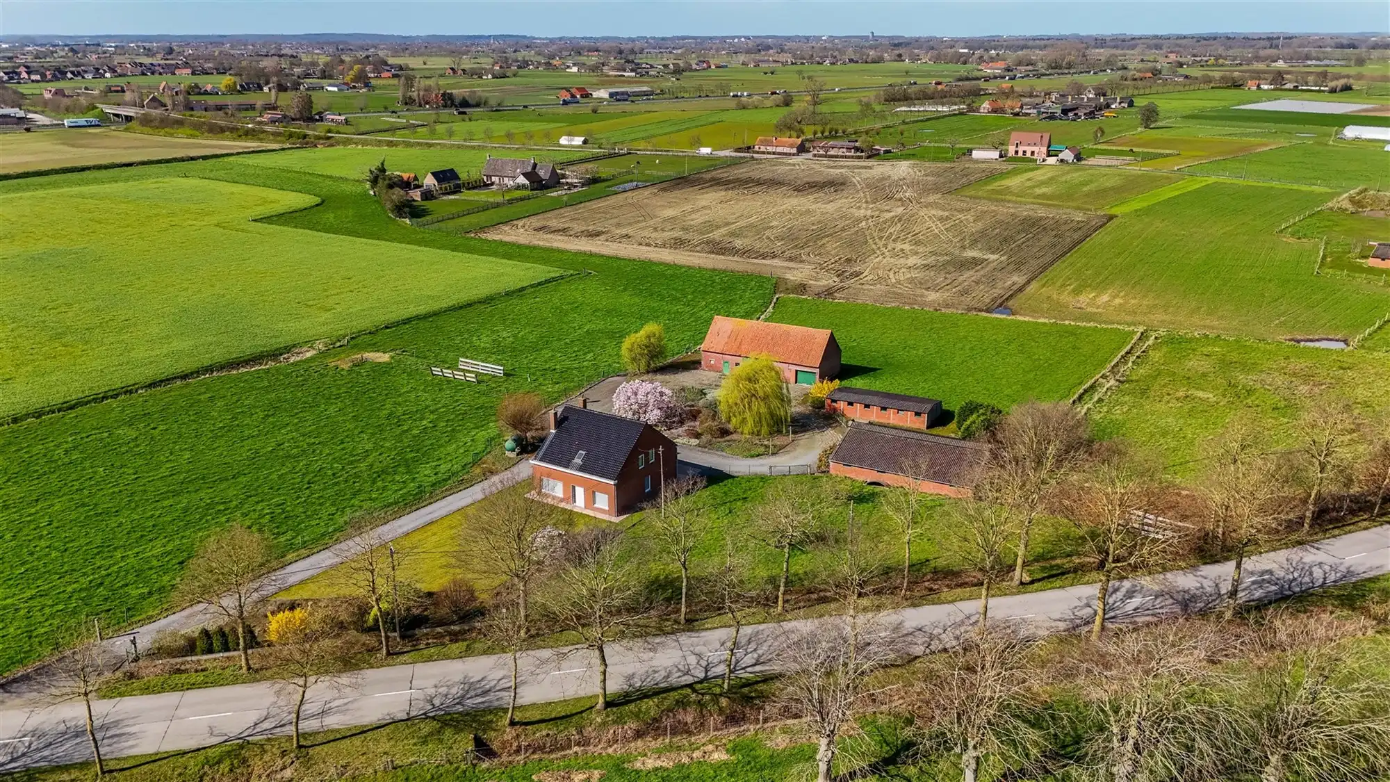Hoeve op 6660 m² foto 2