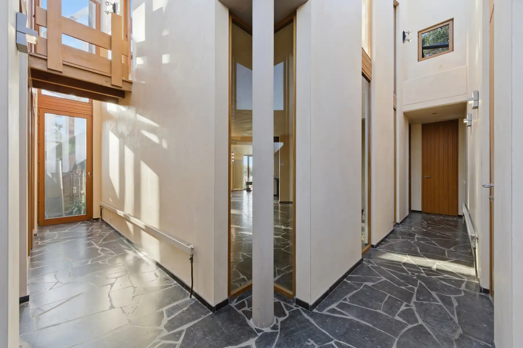 Architecturale villa aan het meer te KEERBERGEN foto 6