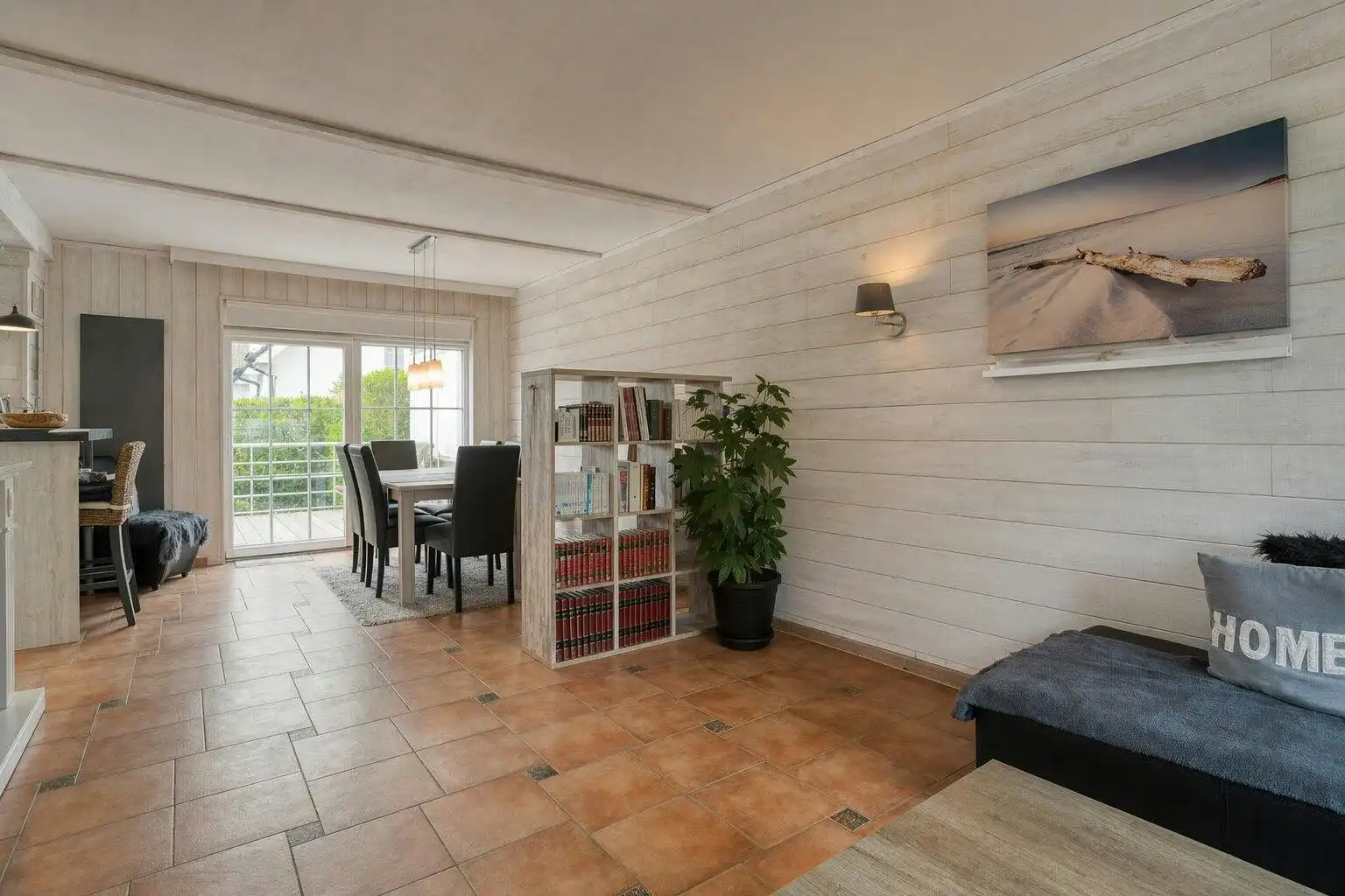 Ruime woning te koop aan de strandwijk van Zeebrugge foto 3