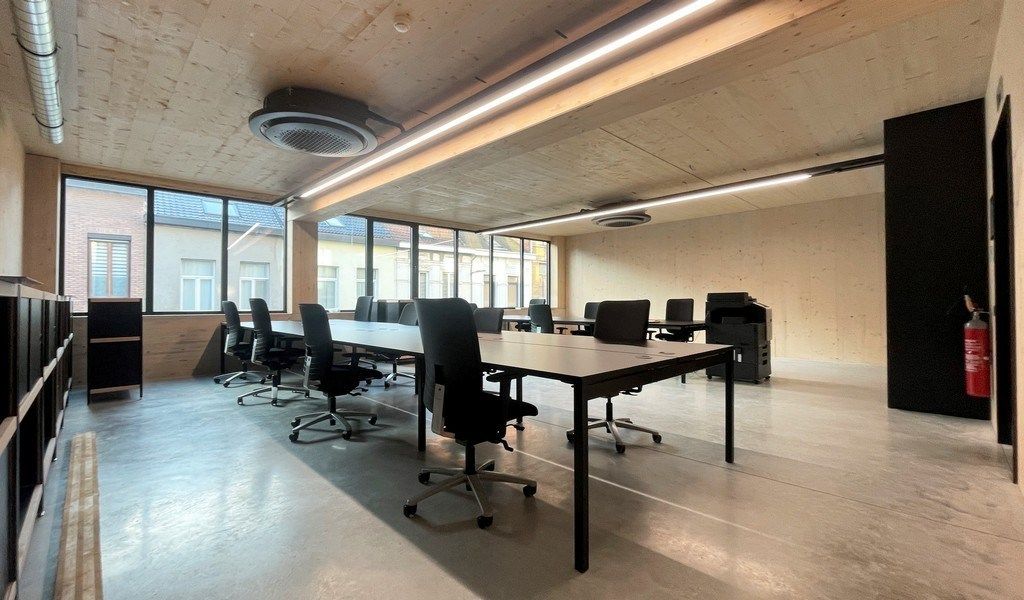Moderne kantoorruimte te huur vlakbij station van Berchem foto 3