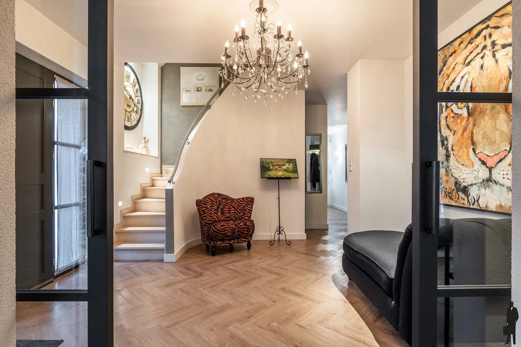 Exclusieve villa met gastenverblijf en zwembad op de grens in Weelde foto 4