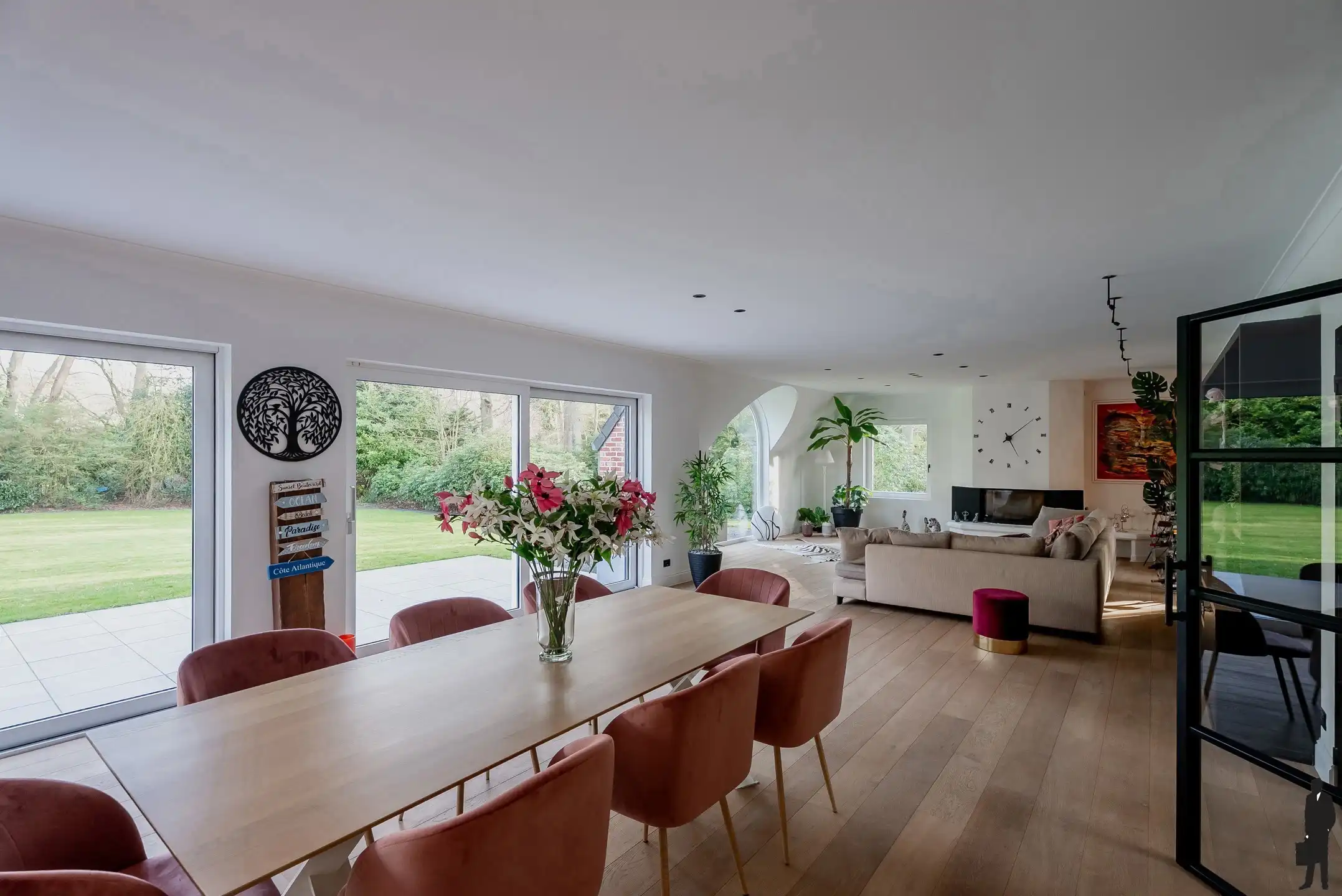 Villa op royaal perceel! foto 4