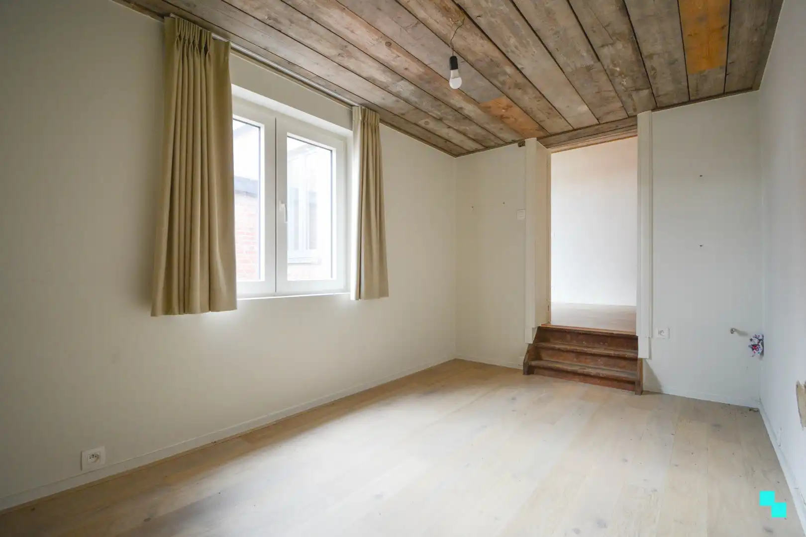 Eengezinswoning met 5 slp te centrum Roeselare foto 12