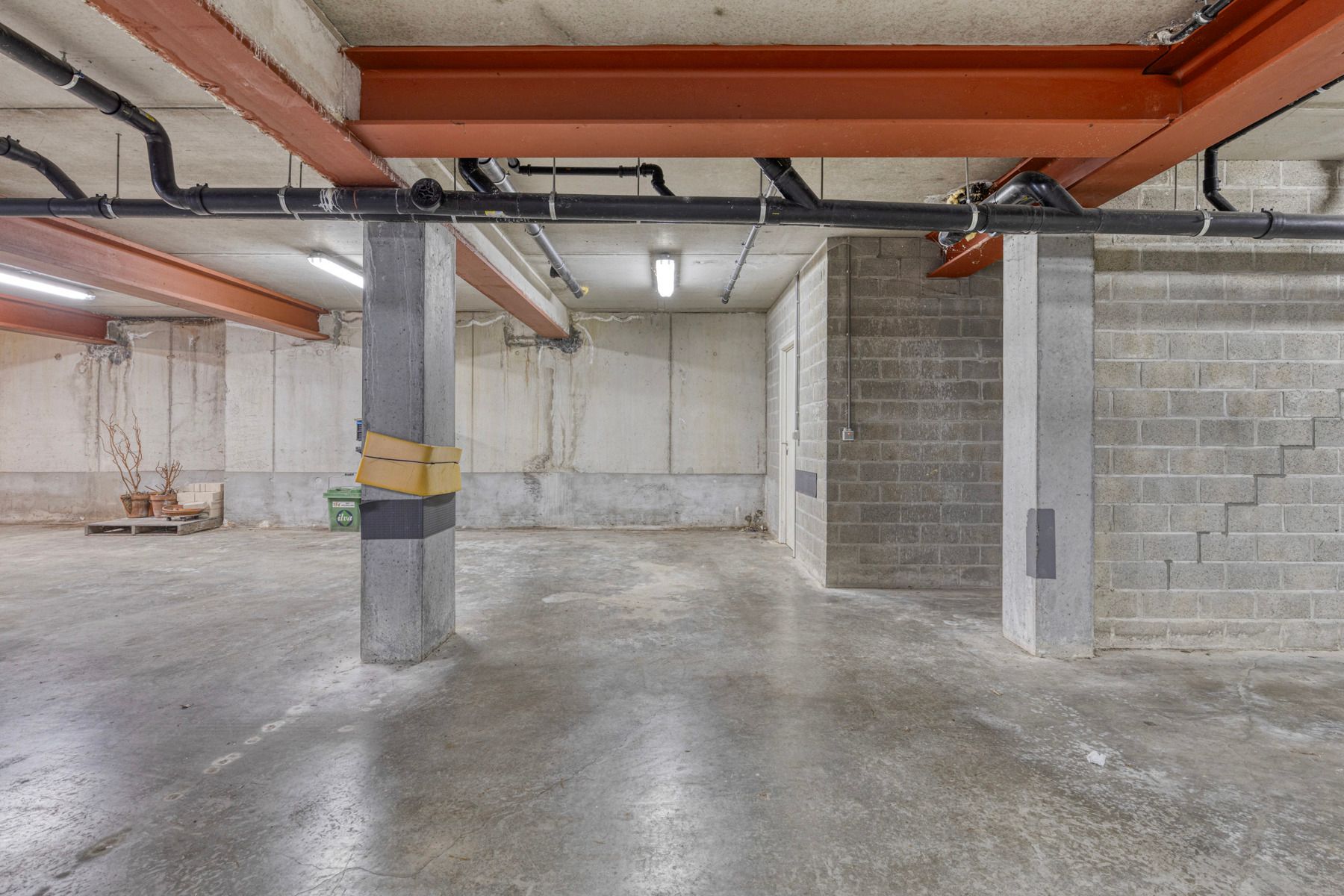 Instapklaar appartement met 3 slaapkamers en terras foto 17