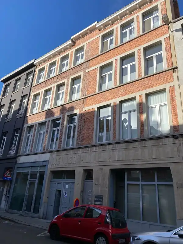 Super charmant 1 slaapkamer appartement op de 2° V in 'Cleyn Antwerpen'. foto {{pictureIndex}}