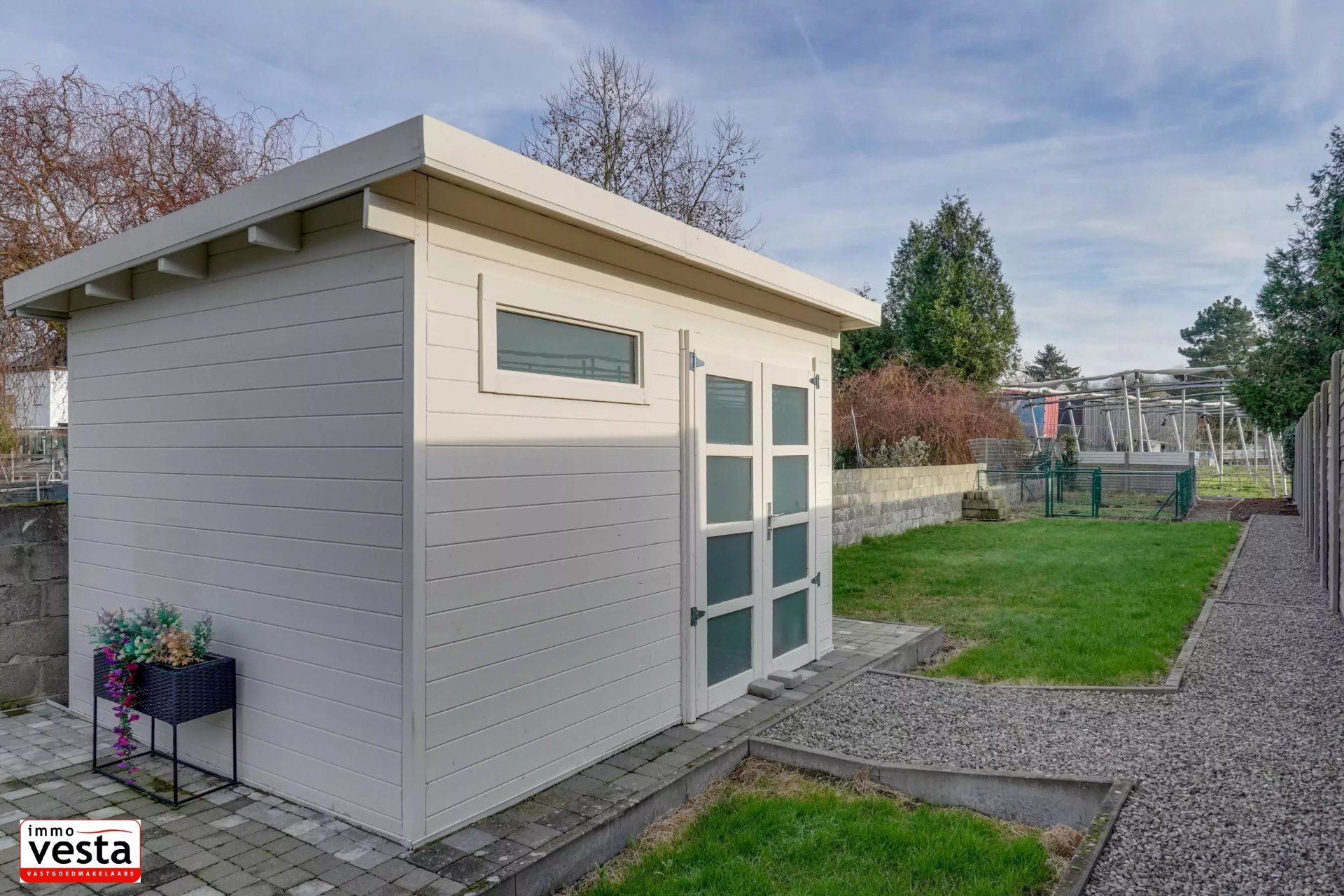 Ruime, gerenoveerde woning op goede locatie foto 17