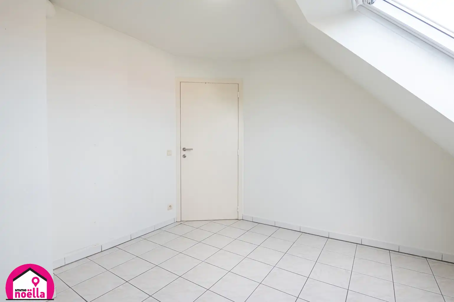 TE KOOP TE WESTENDE RUIM EN ZONNIG APPARTEMENT! foto 17