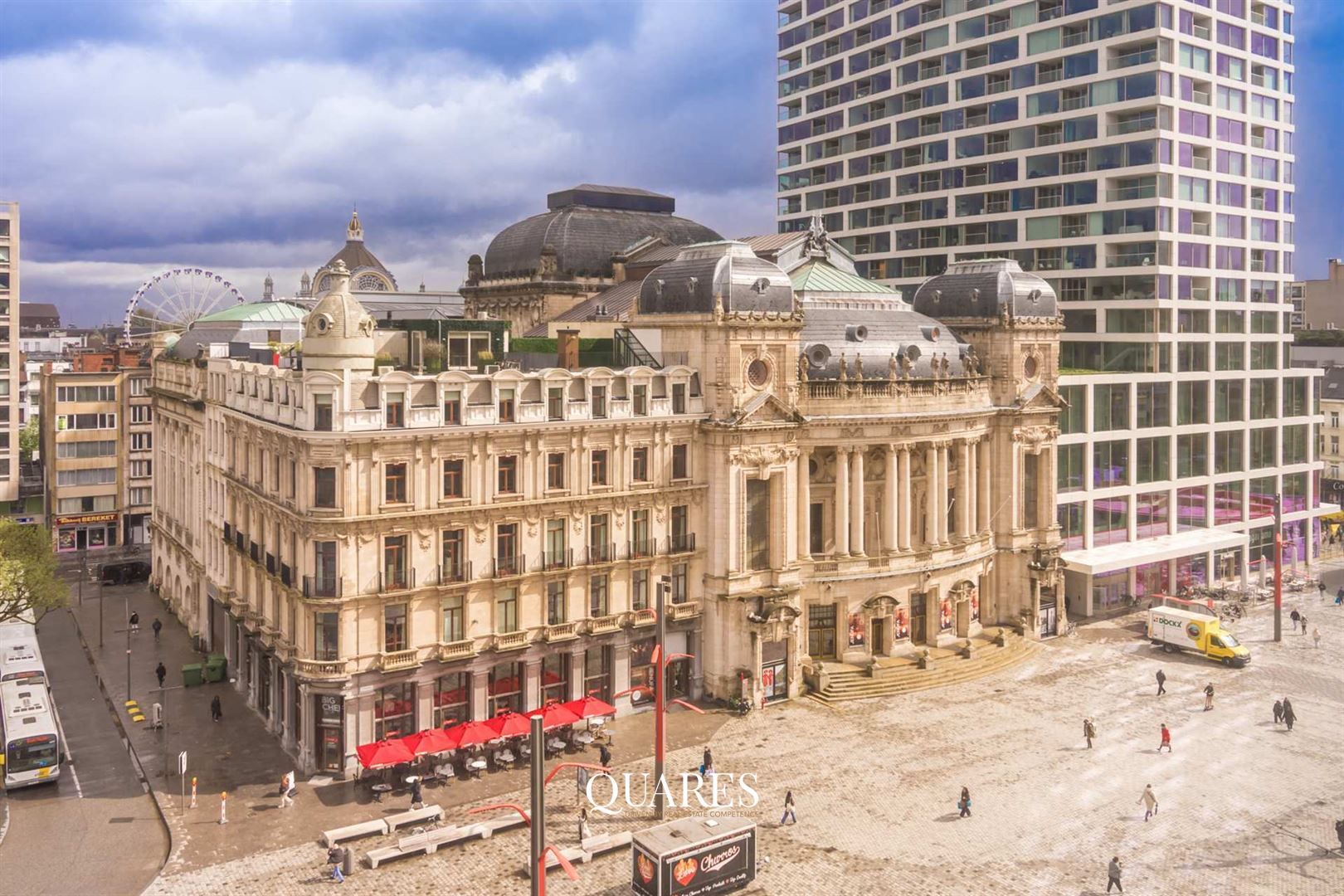 FANTASTISCH RUIM GERENOVEERD KANTOOR OP TOPLOCATIE IN HET CENTRUM VAN ANTWERPEN foto {{pictureIndex}}