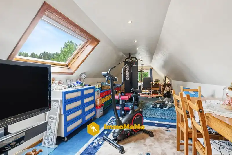 WONING MET 3 SLAAPKAMERS, INPANDIGE GARAGE EN STEIGER AAN DE MOERVAART TE KOOP IN MOERBEKE foto 14