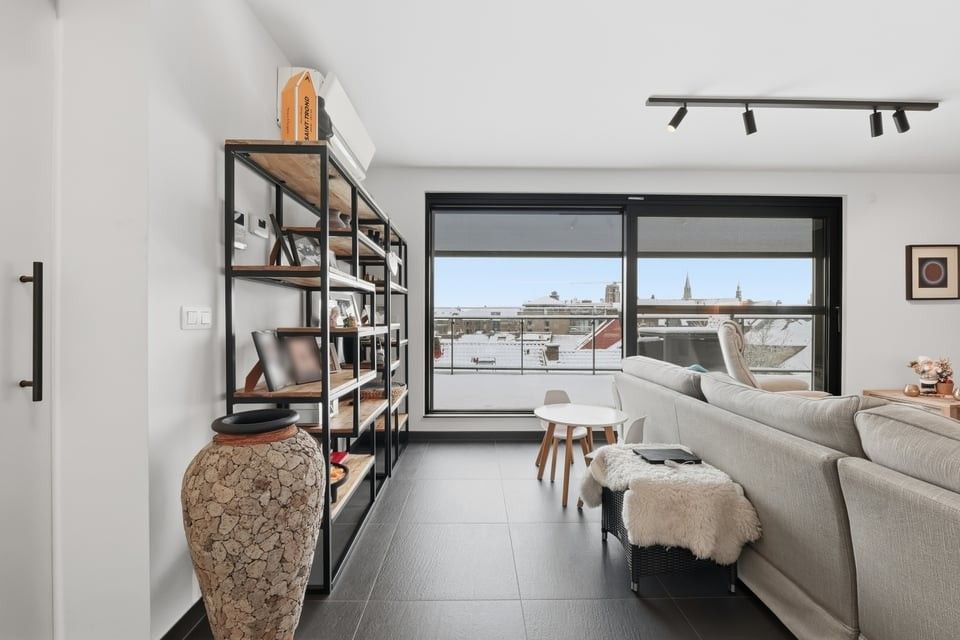 PENTHOUSE MET UNIEK DAKTERRAS, SAUNA EN STAANPLAATS IN HARTJE SINT-TRUIDEN foto 5