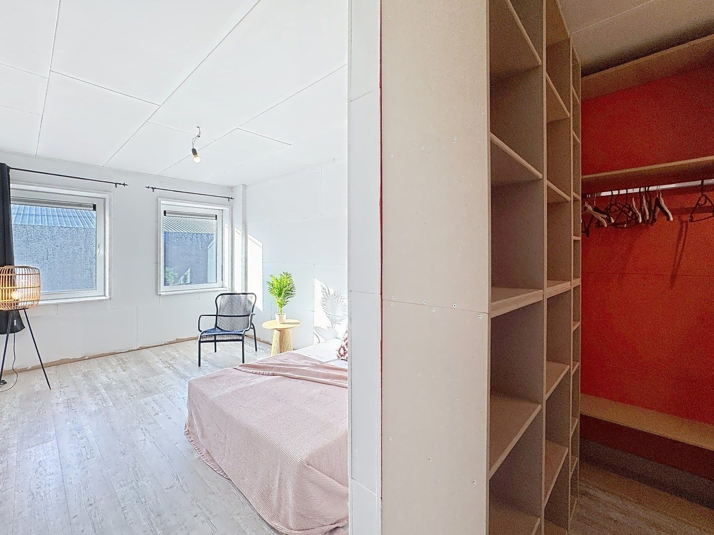 Te renoveren woning in Harelbeke met 6 slaapkamers en veel potentieel foto 8