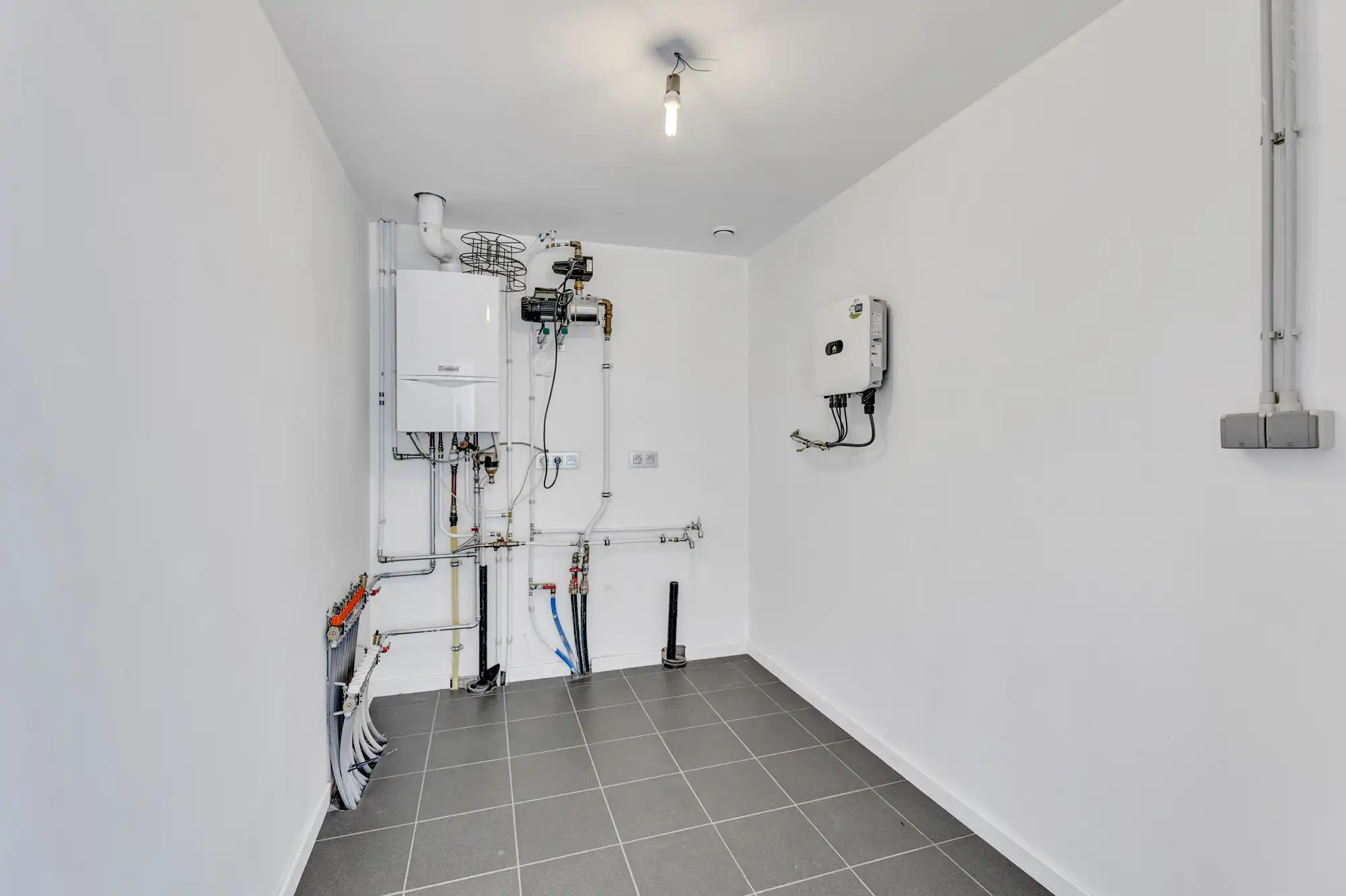 Volledig gerenoveerde woning met garage, 4 slpks en EPC A foto 11