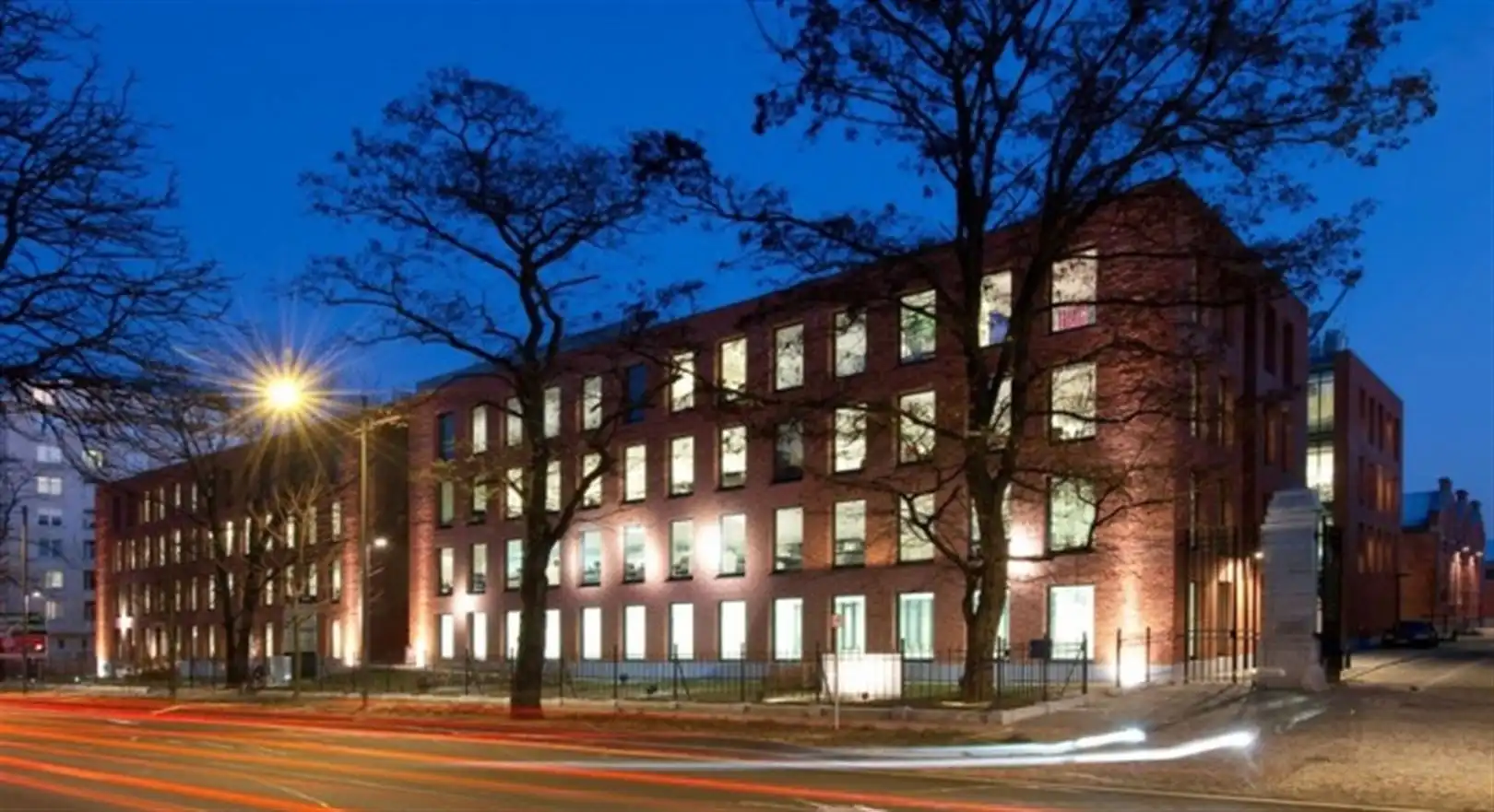 ARSENAL: vanaf 577 m² foto {{pictureIndex}}