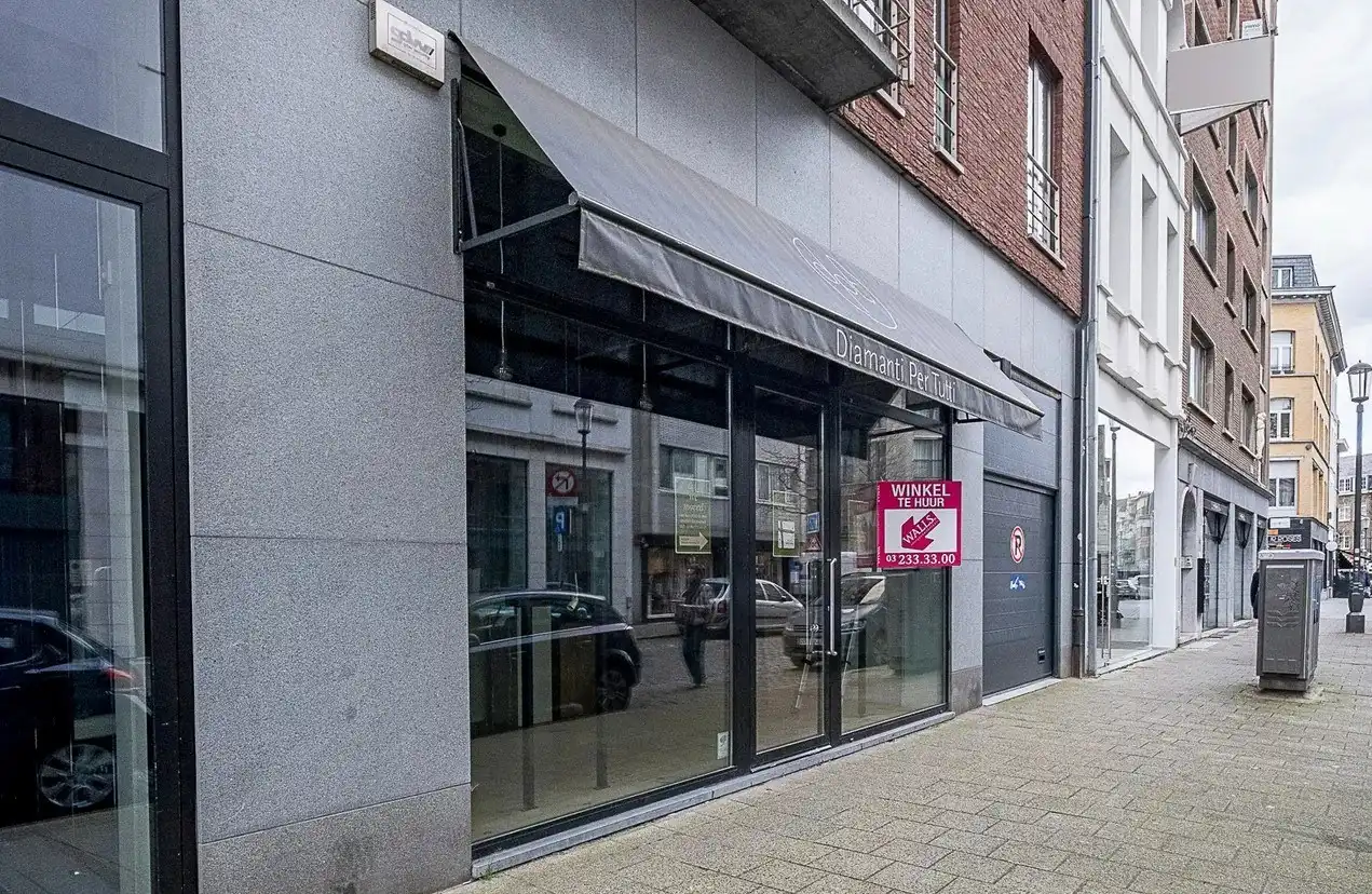 Mooie winkel tegenover ModeNatie foto 6