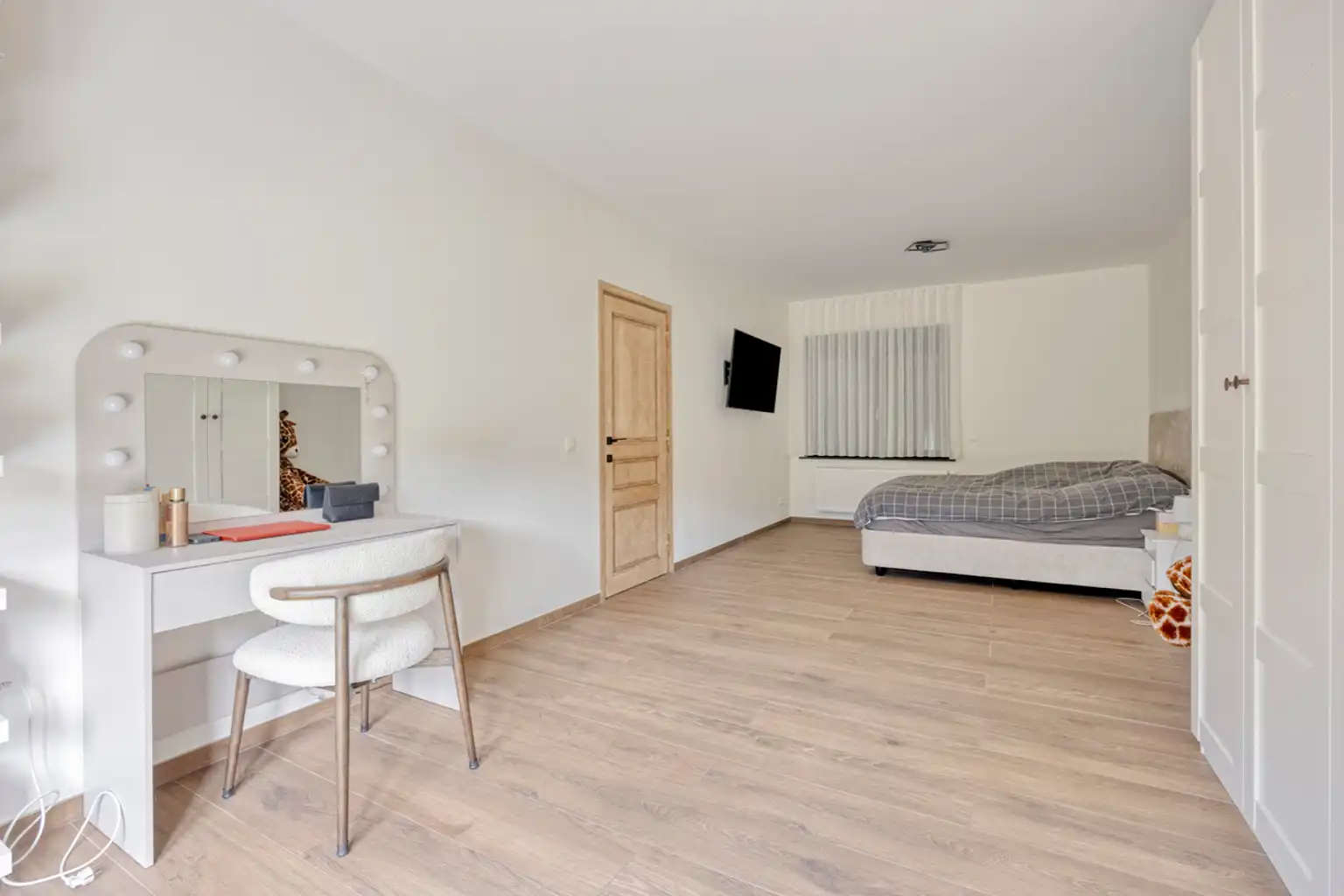 Volledig gerenoveerde bungalow op 8 are foto 12