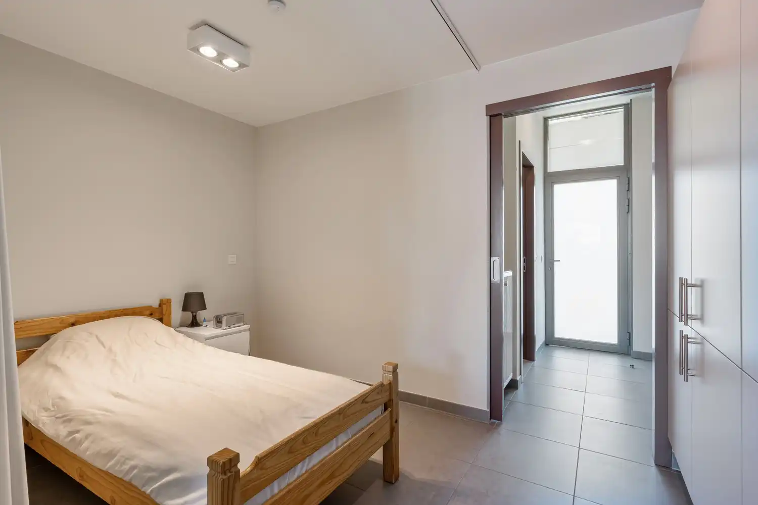 Modern en energiezuinig(A-label) appartement met 1 slaapkamer, een terras, een autostaanplaats, een kelder en een fietsenstalling te centrum Leuven! foto 15