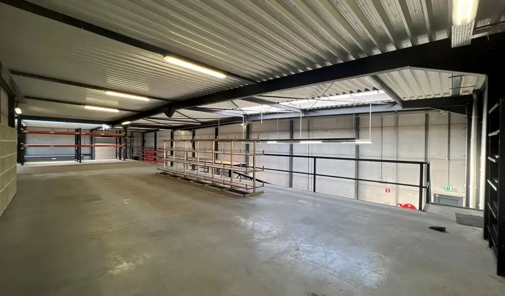 Bedrijfsgebouw met villa te huur langs  E17 in  Kruisem foto 8