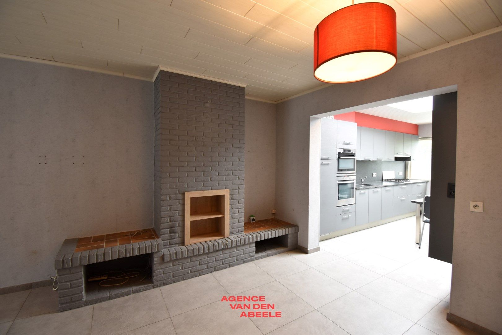 Woning met tuin op goede locatie! foto 4