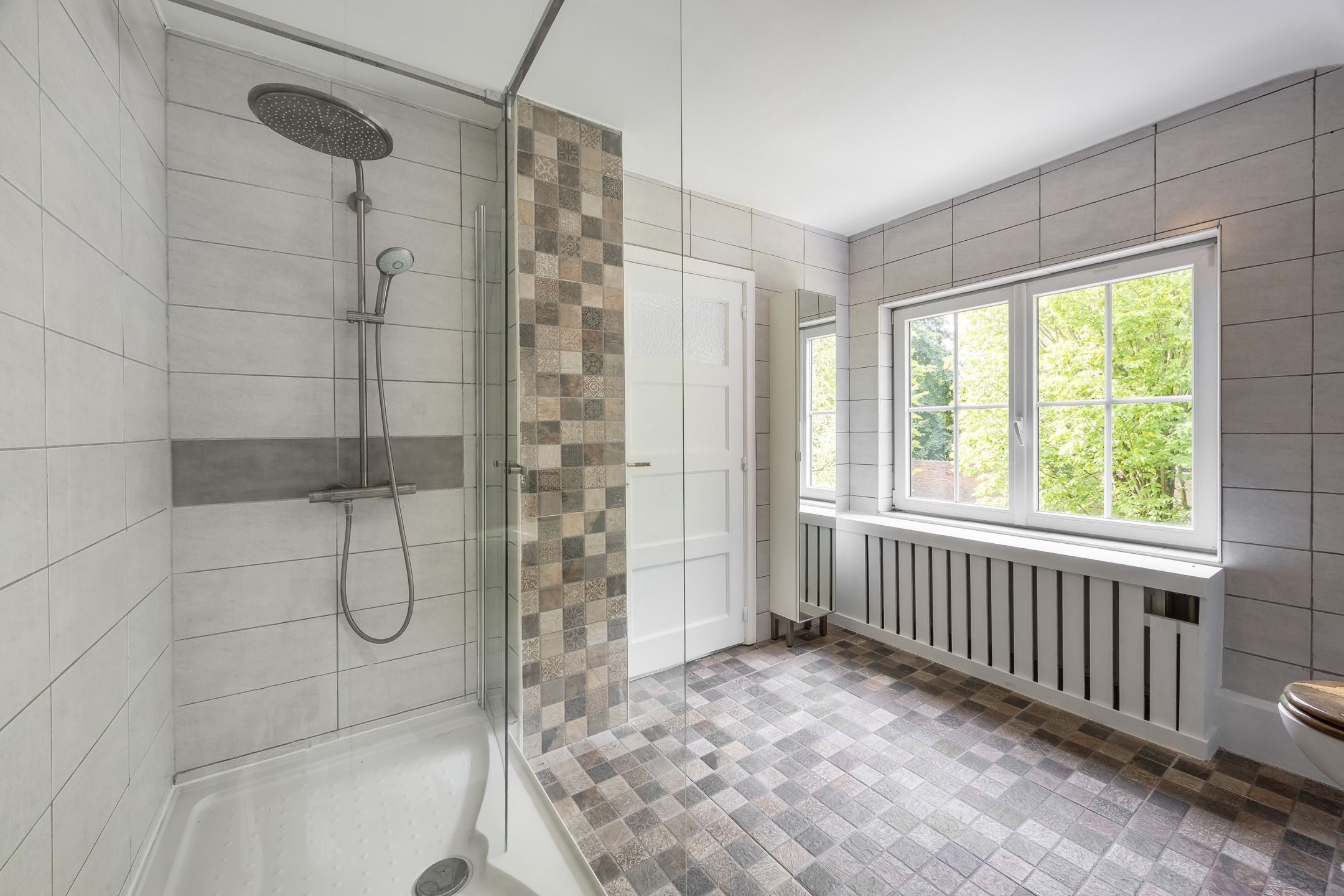 Karaktervolle woning met zwembad op toplocatie in Wijnegem foto 21