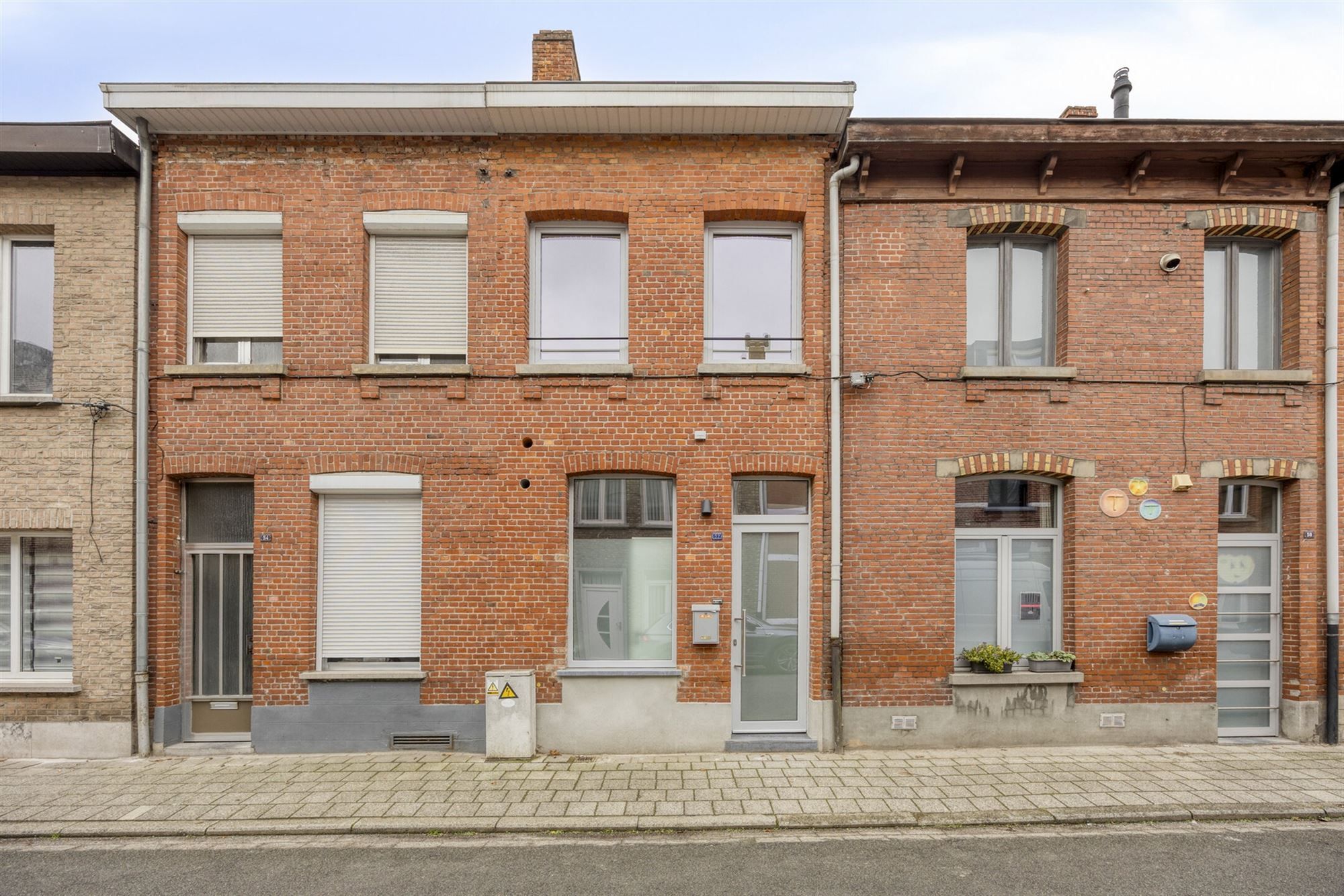 uniek gerenoveerde stadswoning met 4 slks en tuin foto {{pictureIndex}}