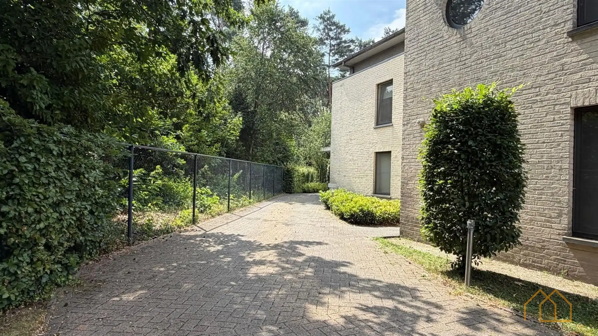Appartement in groene omgeving met goed EPC foto 24