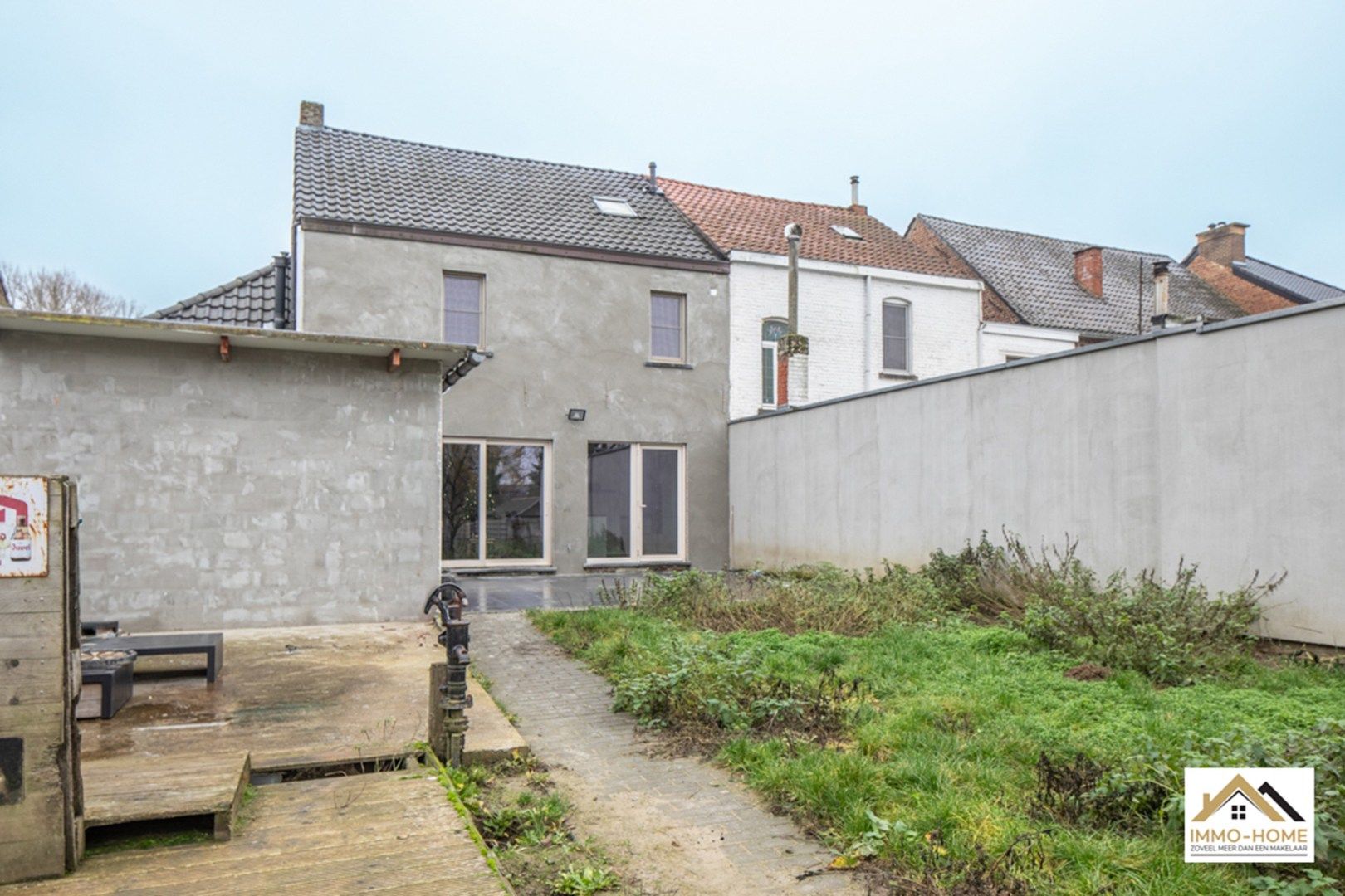 Instapklare ruime woning met tuin foto 23