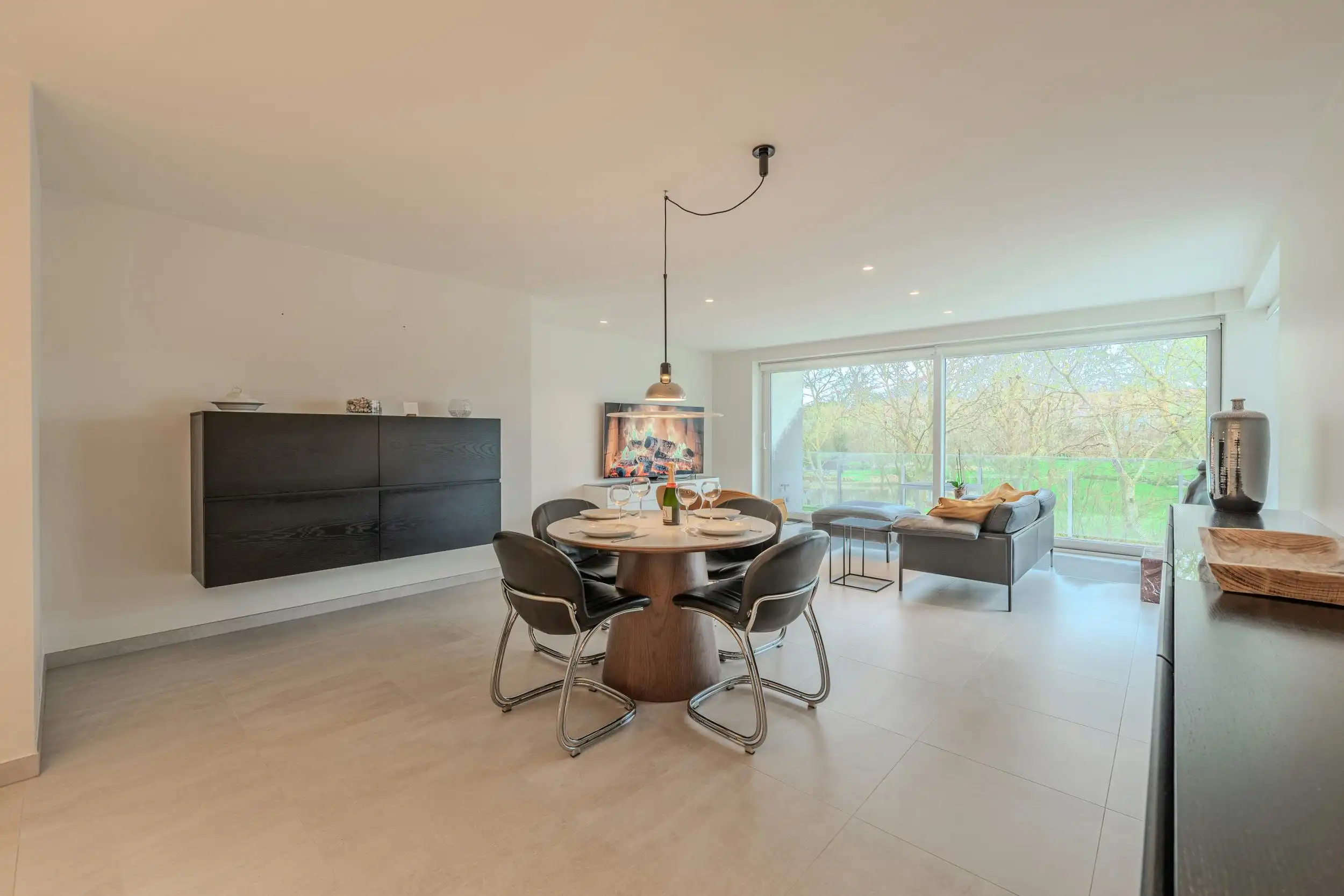 Prachtig appartement met ruim terras en zicht op Normandpark foto 4