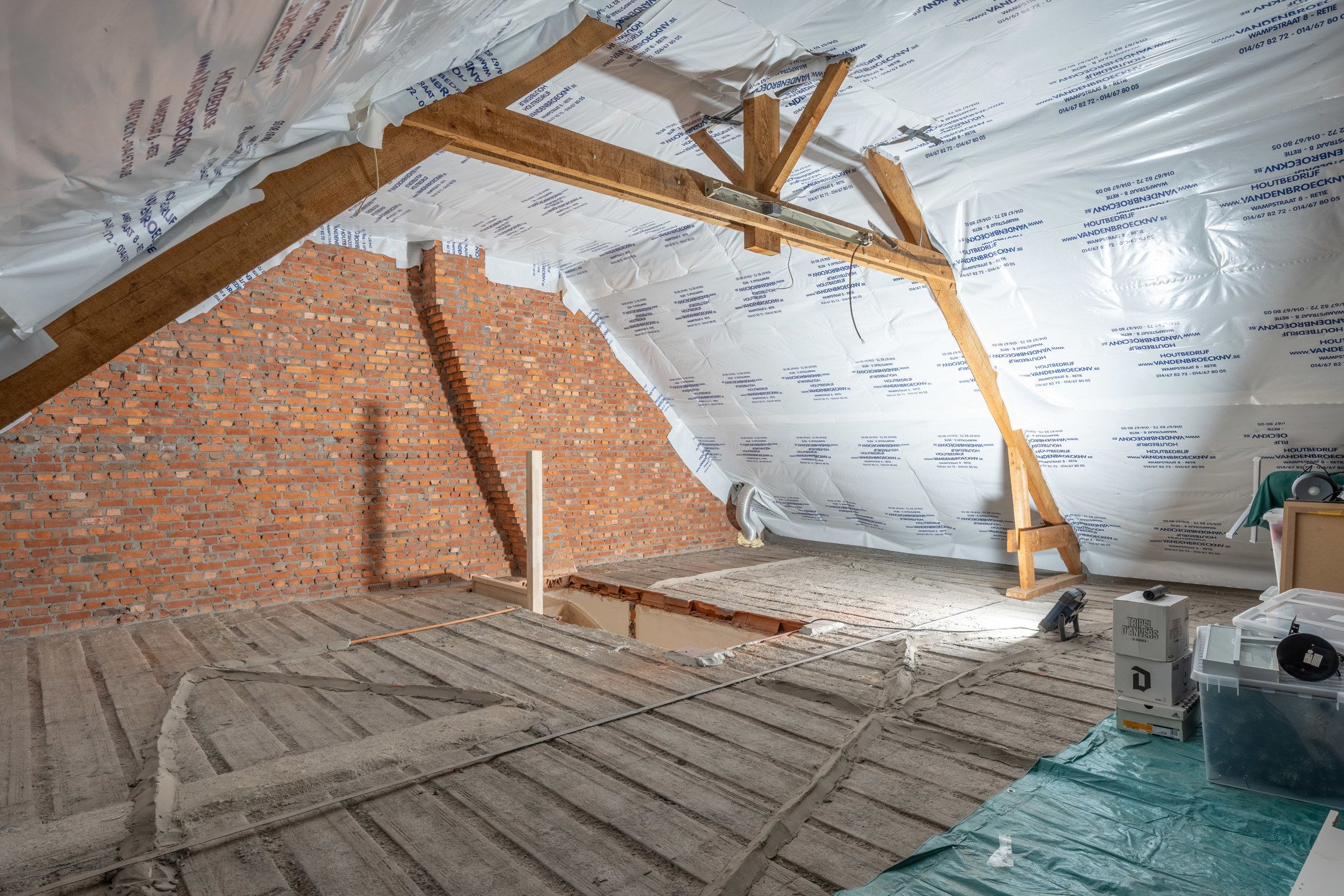 Instapklare gezinswoning met garage en tuintje te Turnhout. foto 27