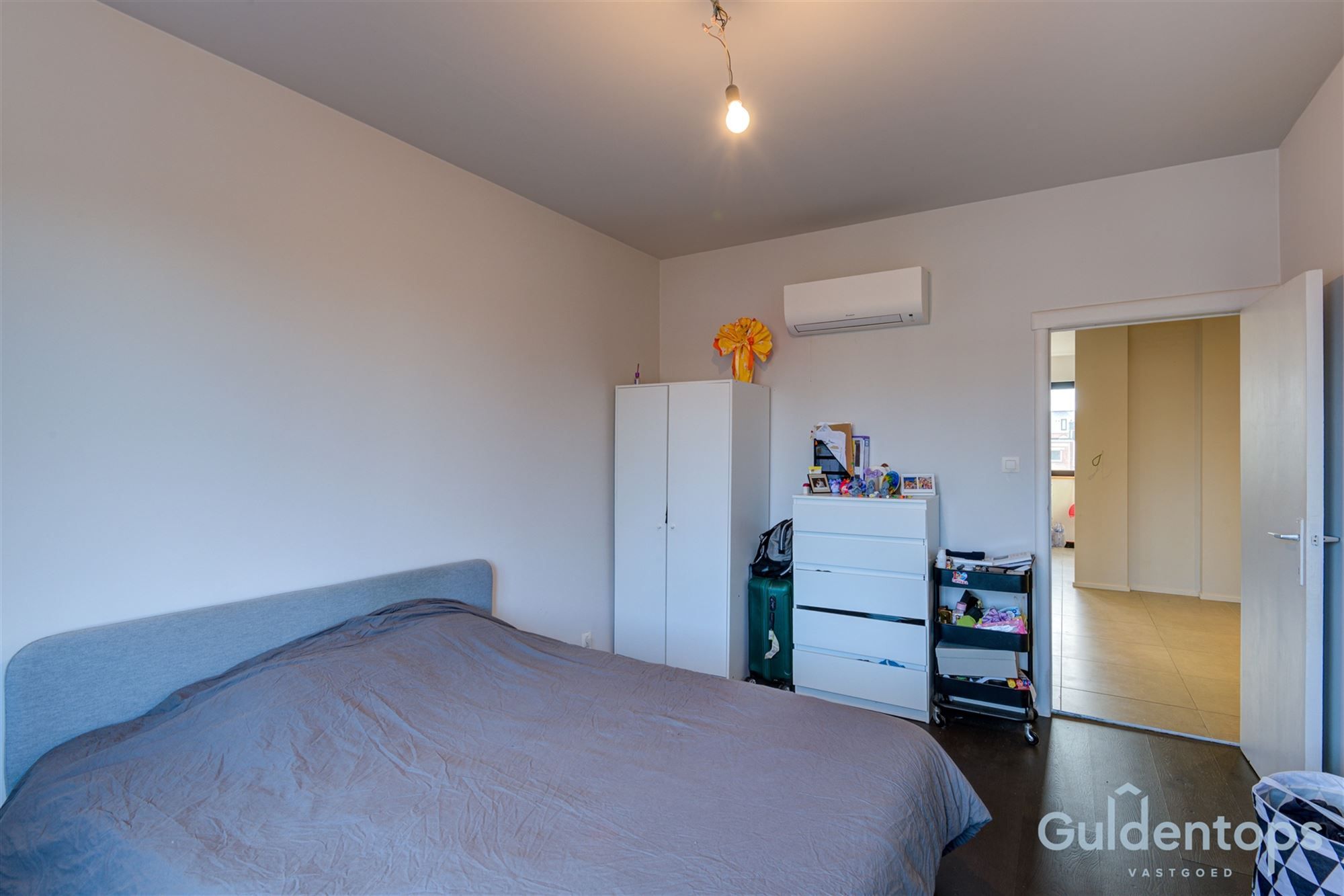 Knap gebouw bestaande uit 2 appartementen én magazijn foto 16