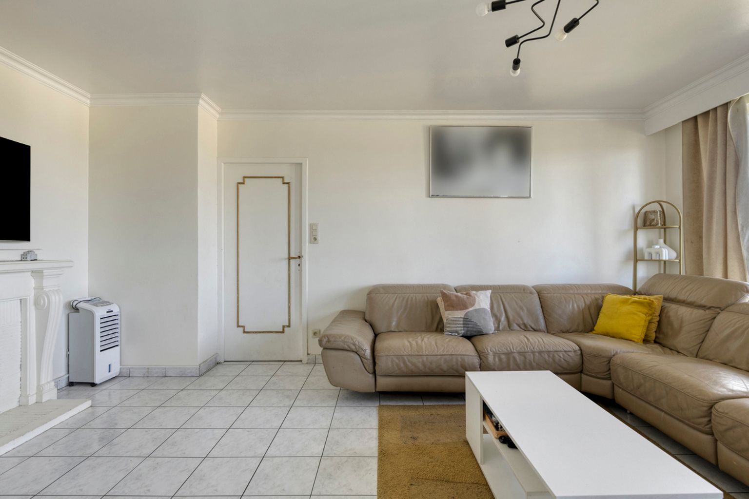 Instapklaar 3-slaapkamer appartement met subliem uitzicht foto 4