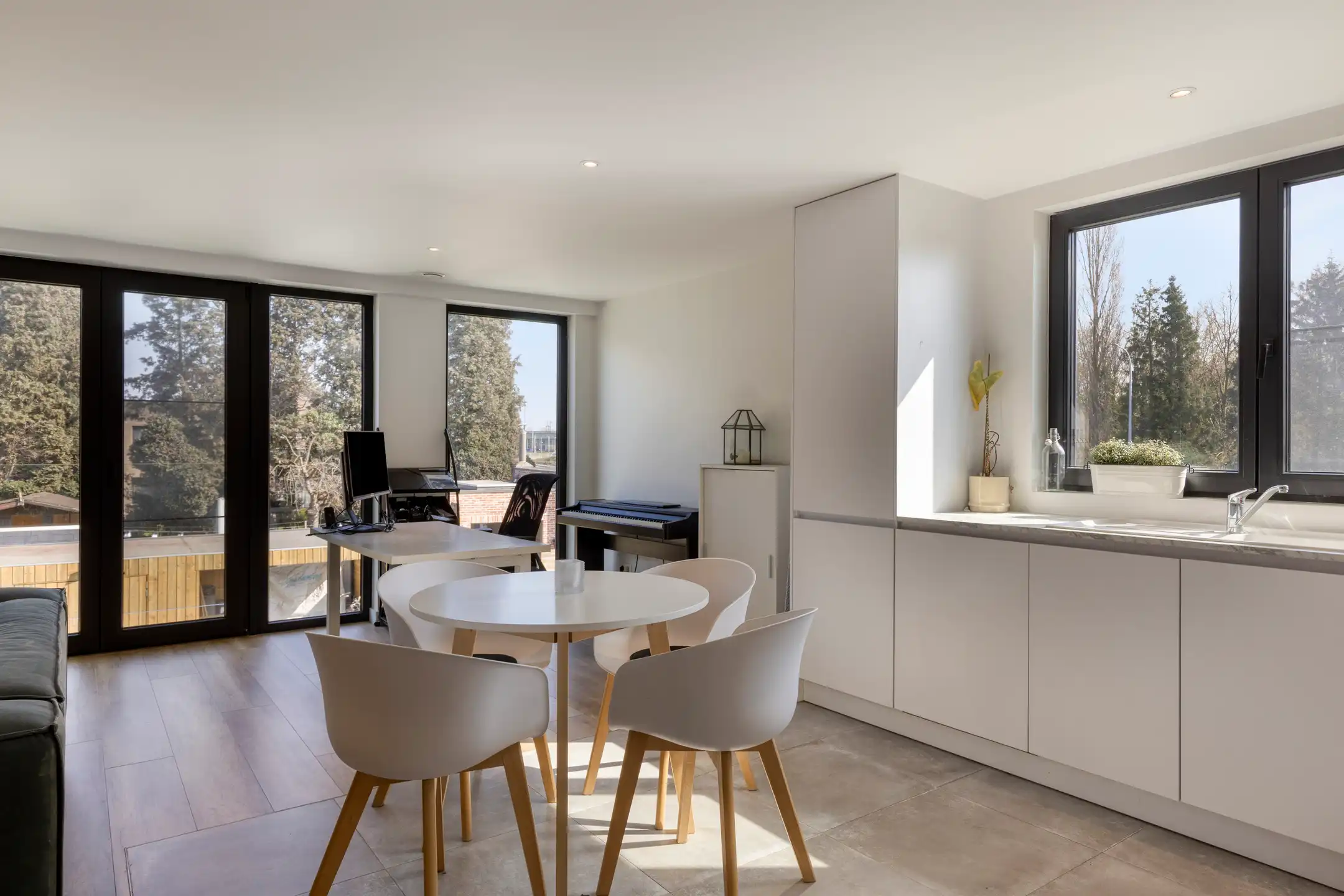 Multifunctionele praktijk met woonst te Mechelen - Zuid foto 22