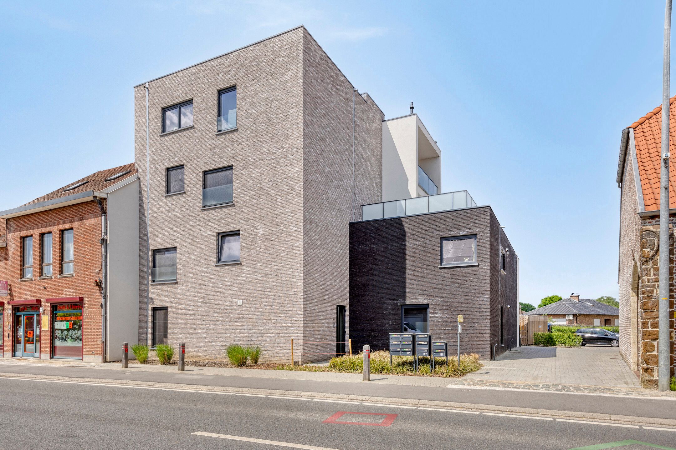 Recent appartement met 2 slpk & parkeerplaats foto 2