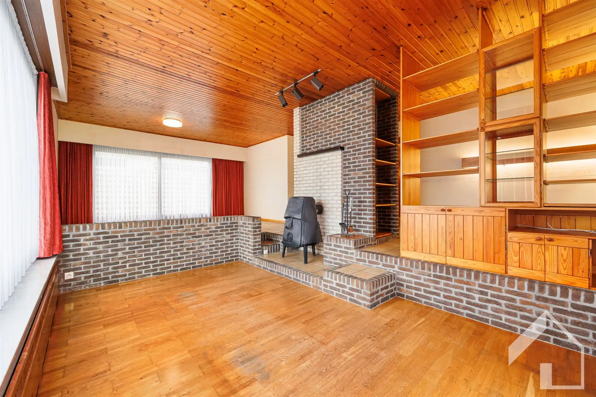 Open bebouwing in een rustige wijk! foto 6