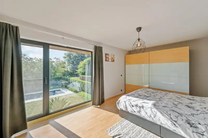 Ruime villa met zwembad  foto 21