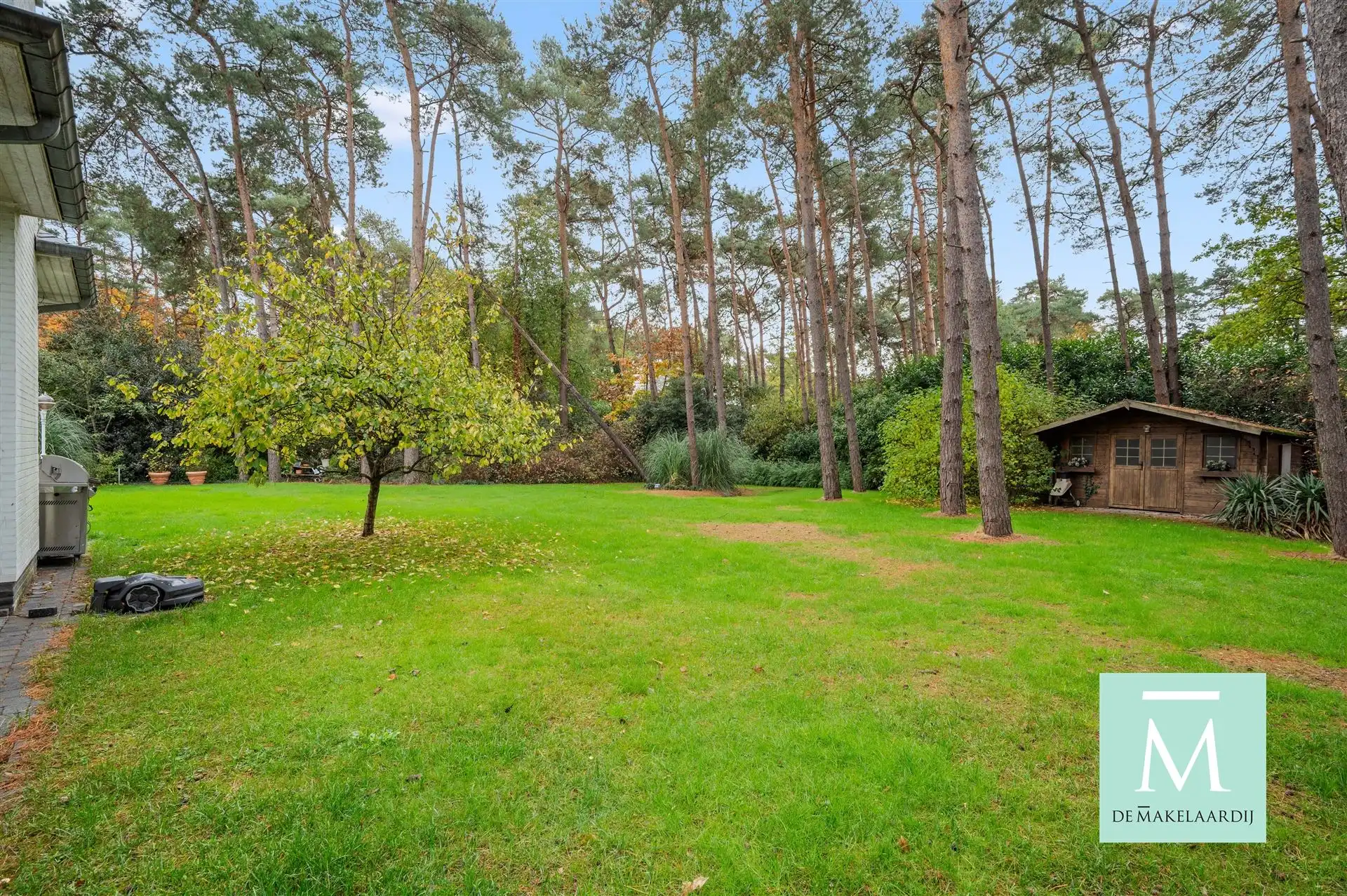 Stijlvolle villa met prachtige tuin, gelegen in het groen foto 43