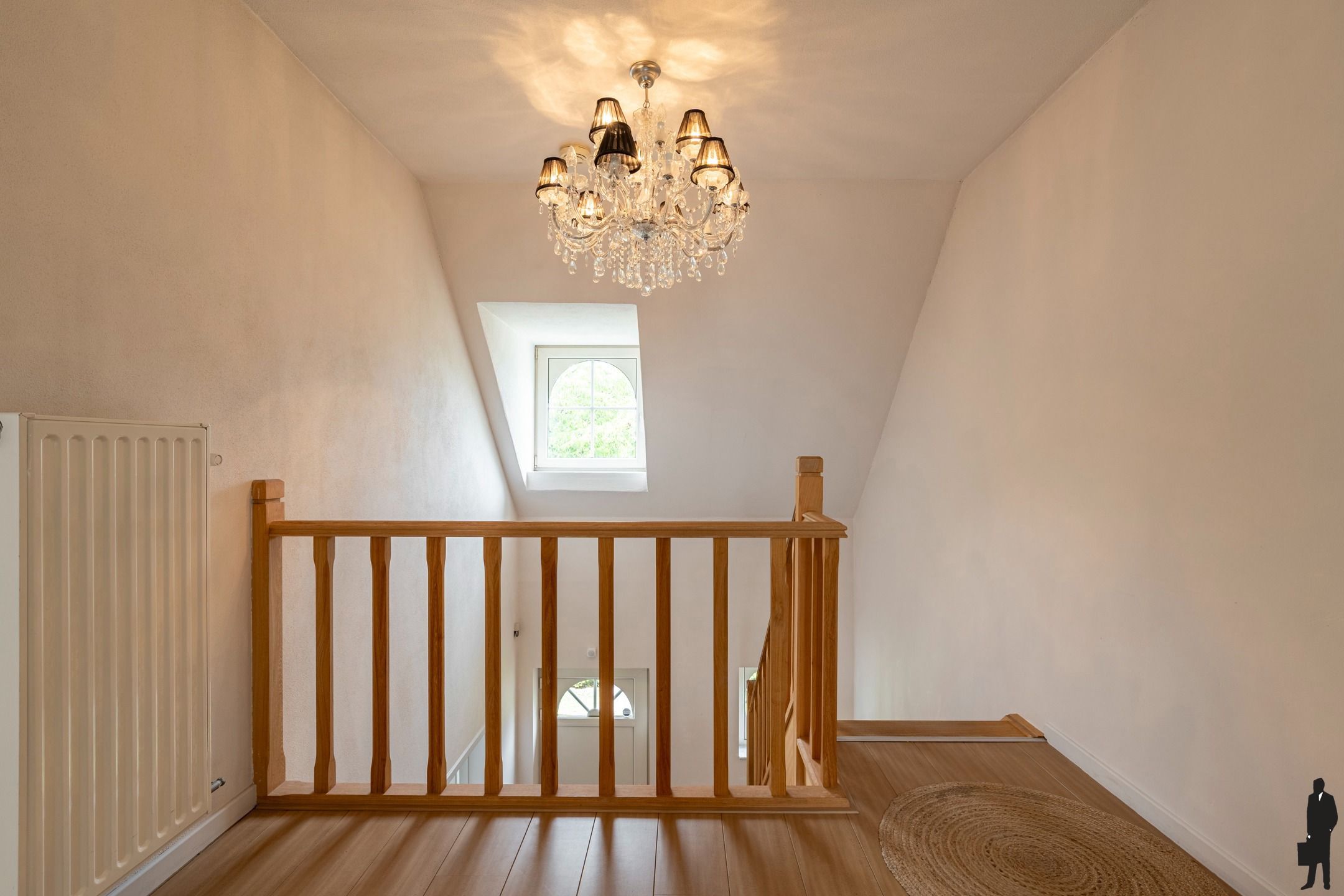 Gezinswoning met 3-4 slpks, 2 bdks op perceel van ca. 721m² foto 14