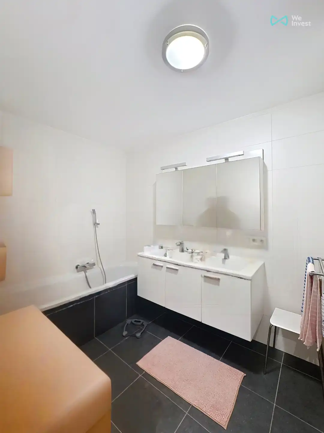 Net gelijkvloersappartement met 3 slaapkamers,garage en tuin foto 11