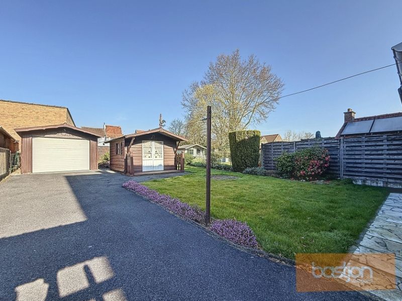 🏡 Te renoveren woning te koop in rustige buurt van Marke! foto 9