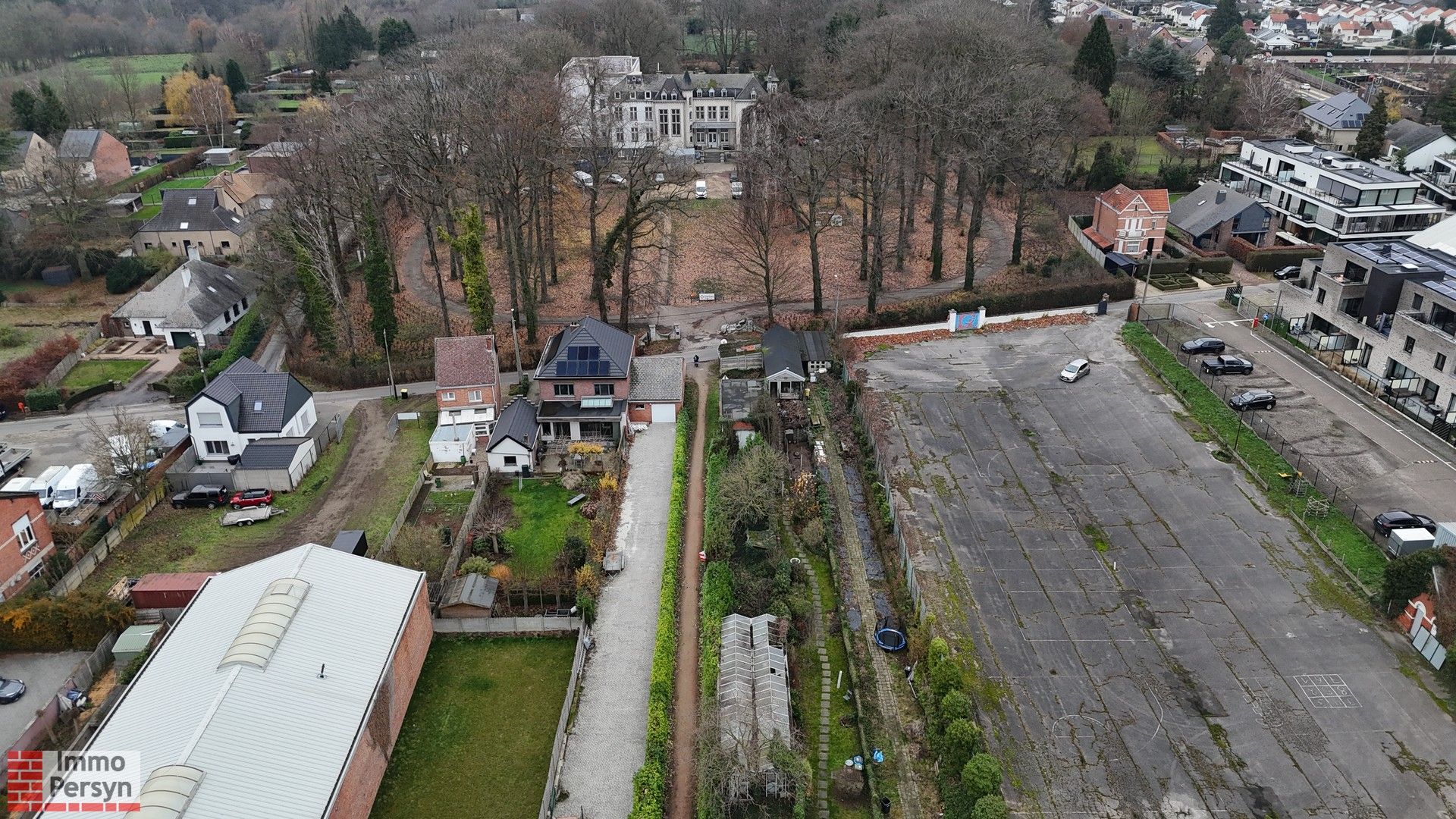 Gunstig gelegen garage met grond en potentieel voor stadstuin in de Rozenstraat foto 3