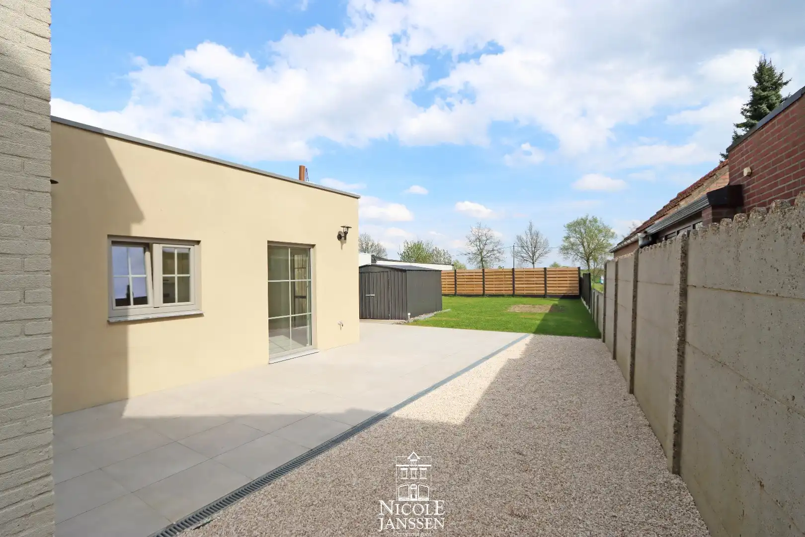 Gerenoveerd halfopen woning met 3 slaapkamers te Aldeneik te koop foto 22