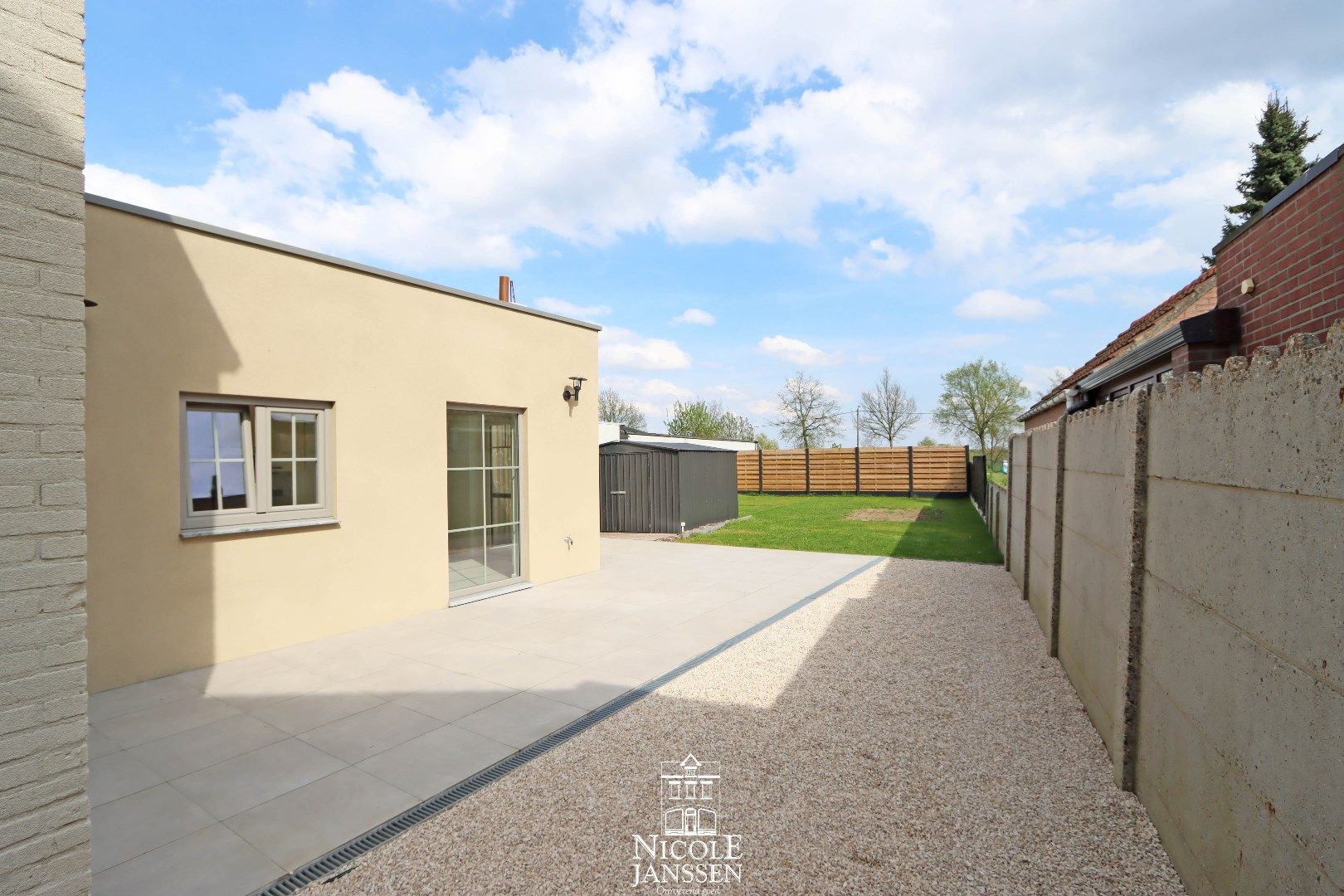 Gerenoveerd halfopen woning met 3 slaapkamers te Aldeneik te koop foto 22