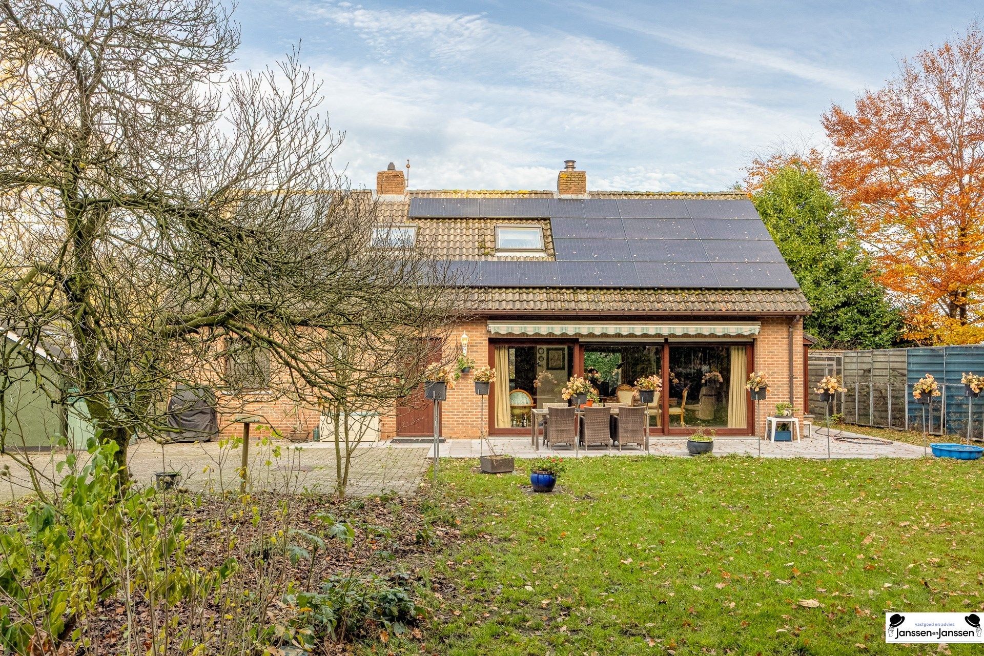 Landelijk gelegen woning op een perceel van ruim 6.000 m² foto 2