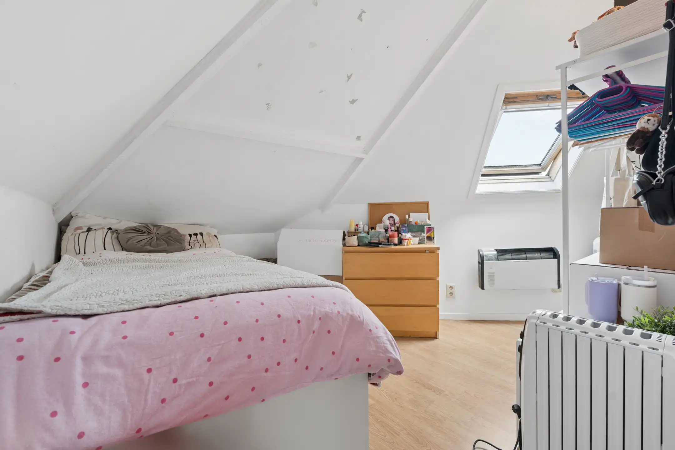 Gezinswoning met 4 slaapkamers en aanpalend magazijn foto 17